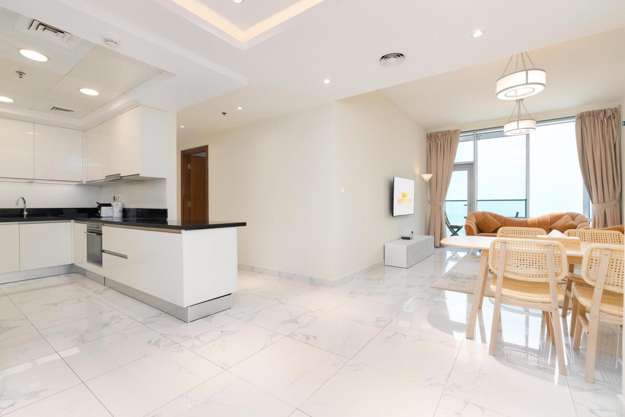 Lux I Amna Tower I Sky Line Views Apartment *