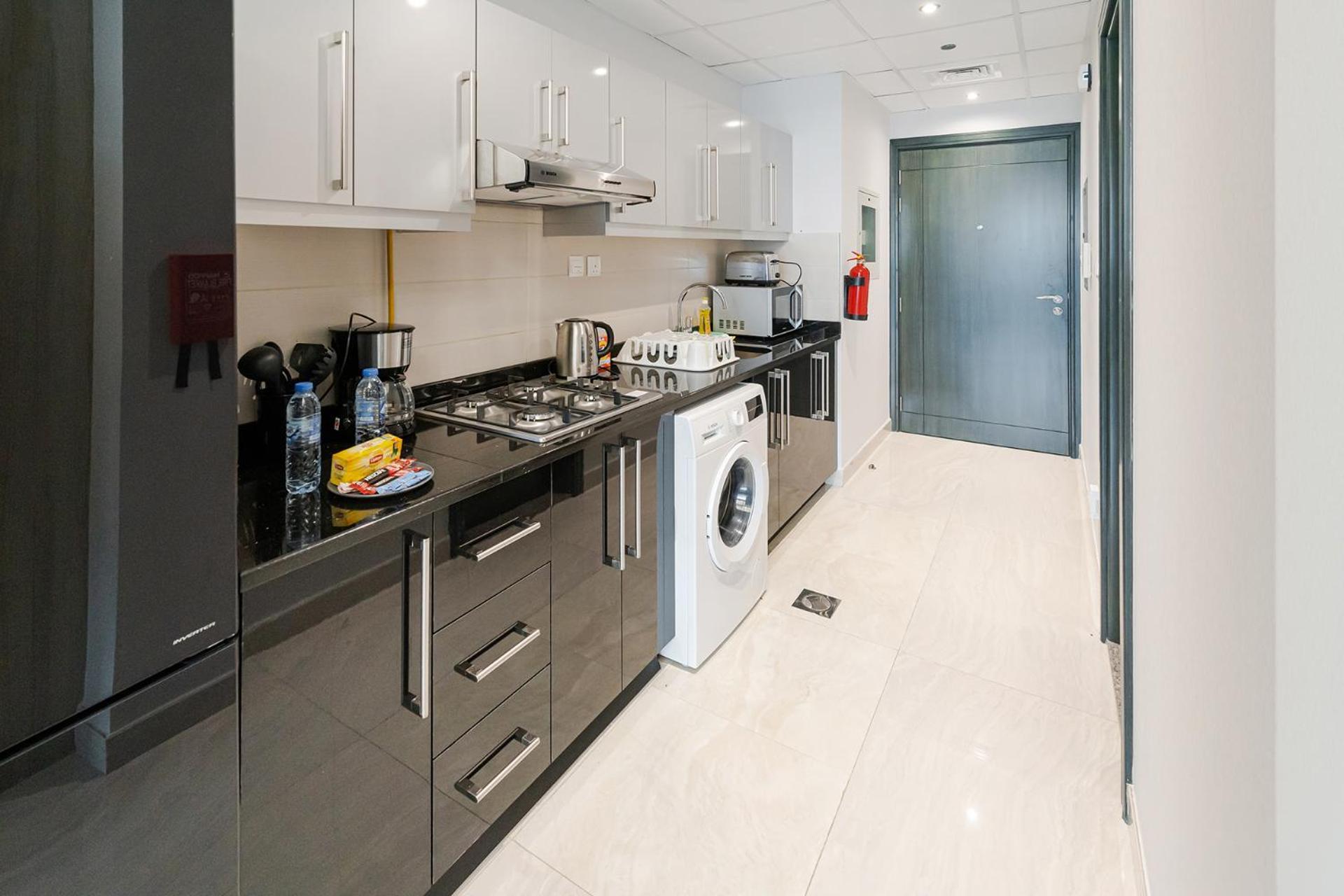 Spacious Studio I Close To Canal Dubai