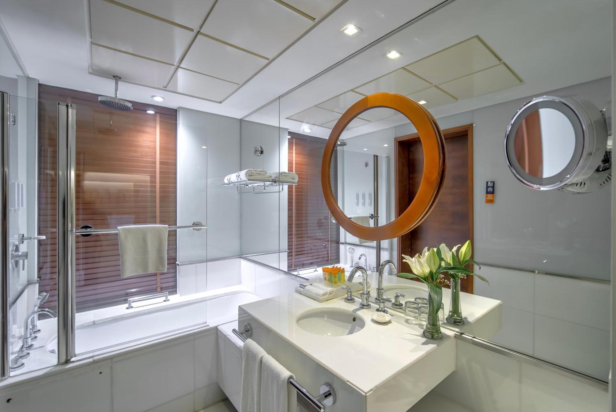 Majestic Premier Burdubai 4* Dubai