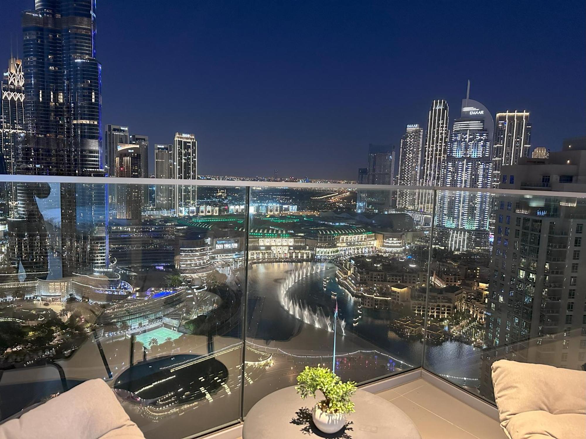 Apartamento Opera Grand By Luxstay Homes Dubái
