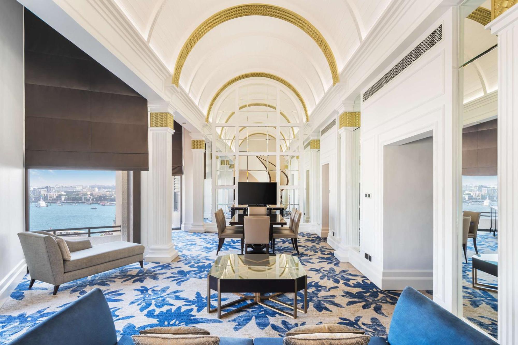 Radisson Blu Hotel, Deira Creek Hotel