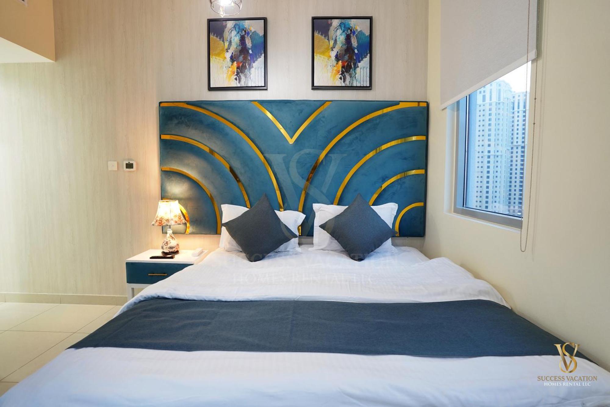 Marina , Success Luxury Apartments, Near Jbr And Metro Station-daily Free Housekeeping Included Dubái