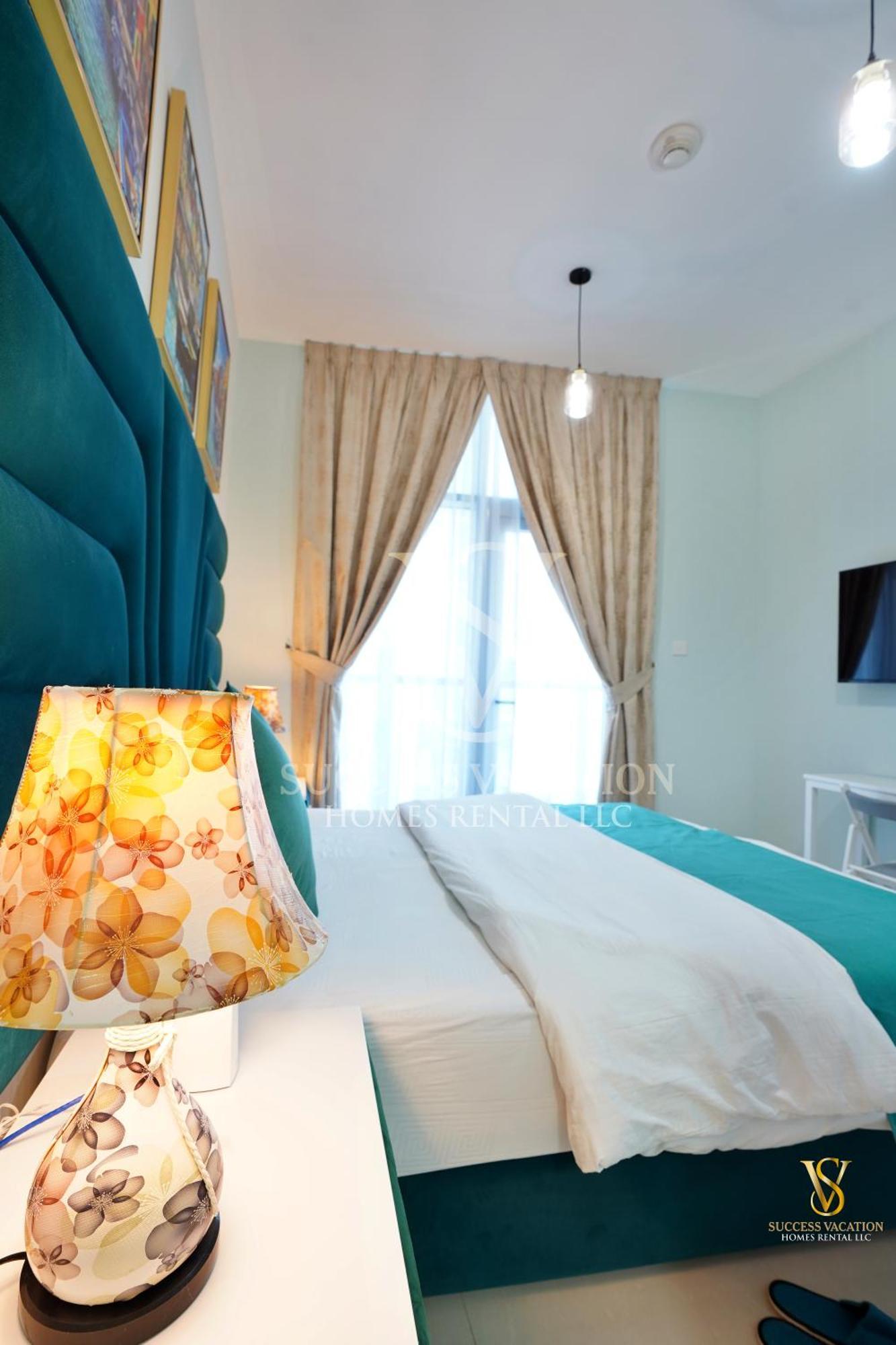 Marina , Success Luxury Apartments, Near Jbr And Metro Station-daily Free Housekeeping Included Apartamento