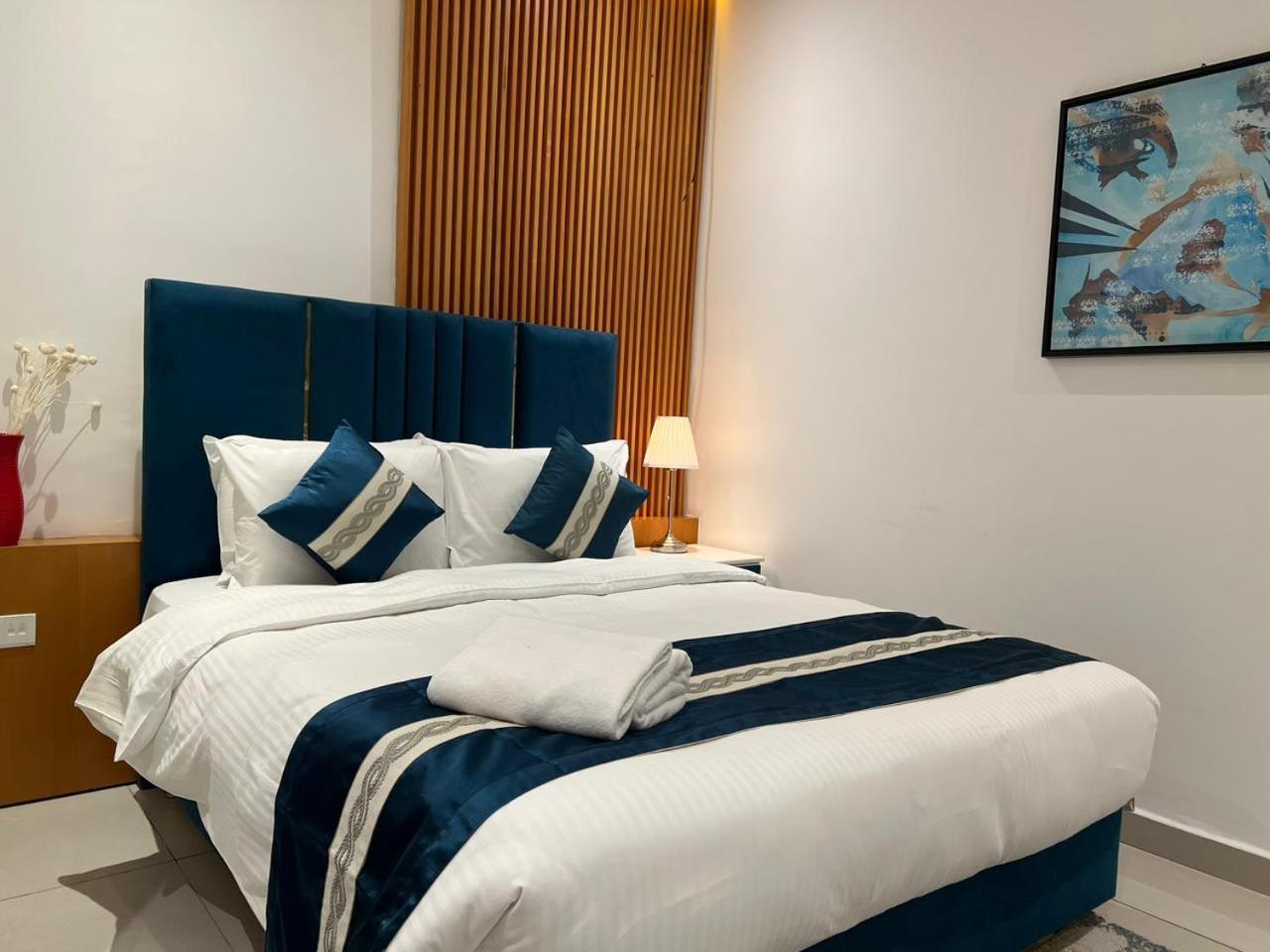 Apartamento High Floor With Skyline & Burj Khalifa View 3 Bedroom Unit Marina
