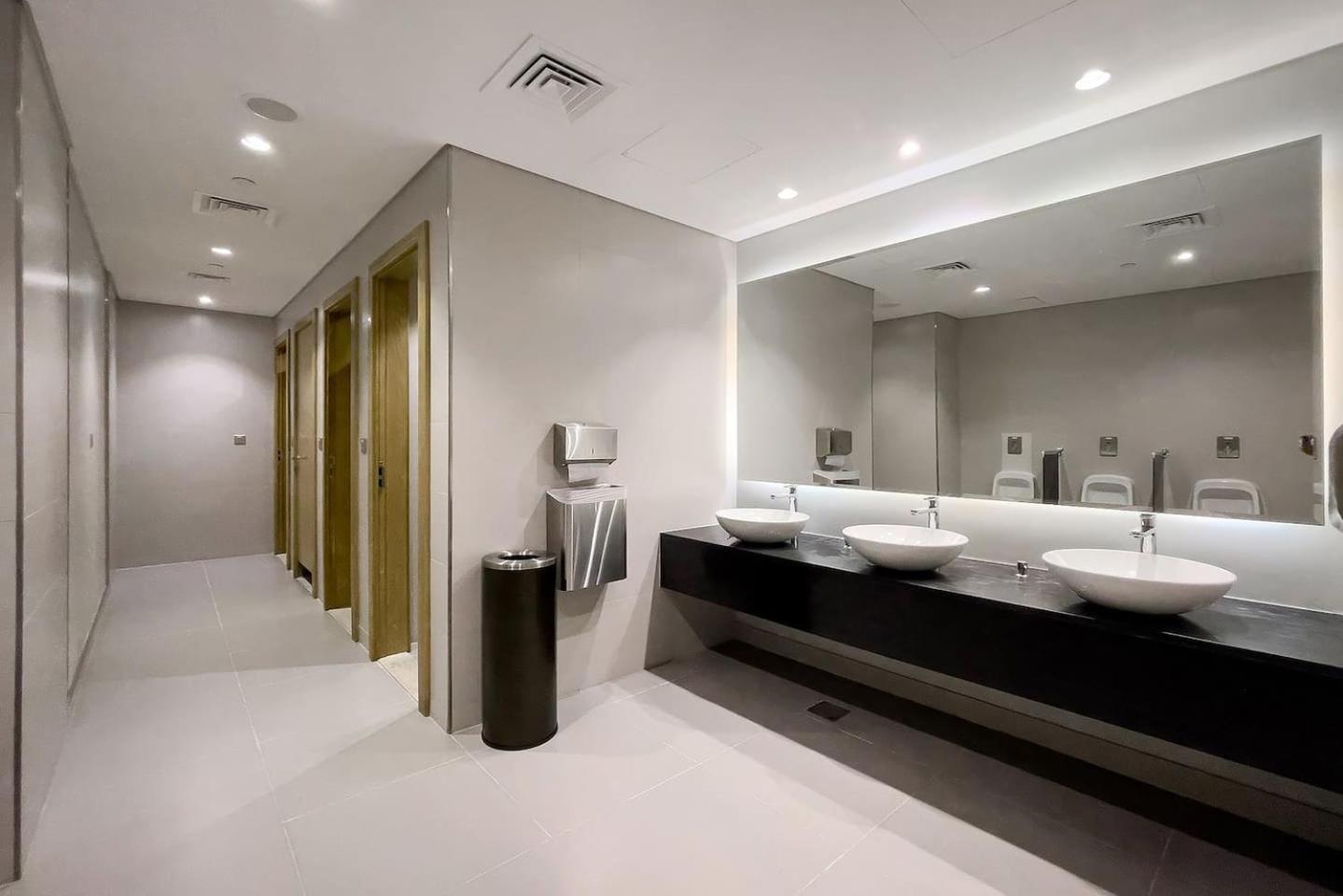 Wonderful In Artesia Tower D