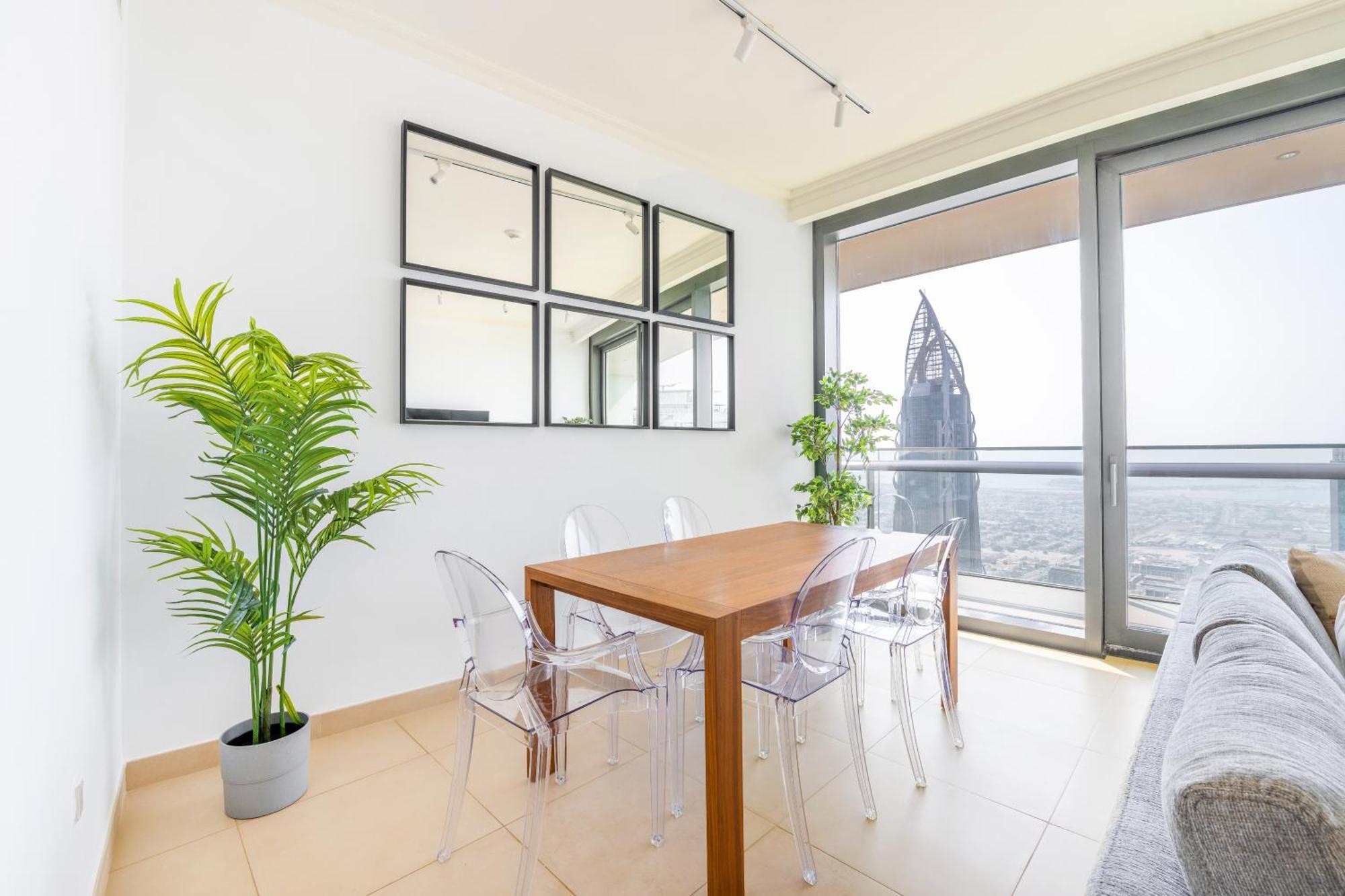 Apartment Burj Vista, Downtown Collection