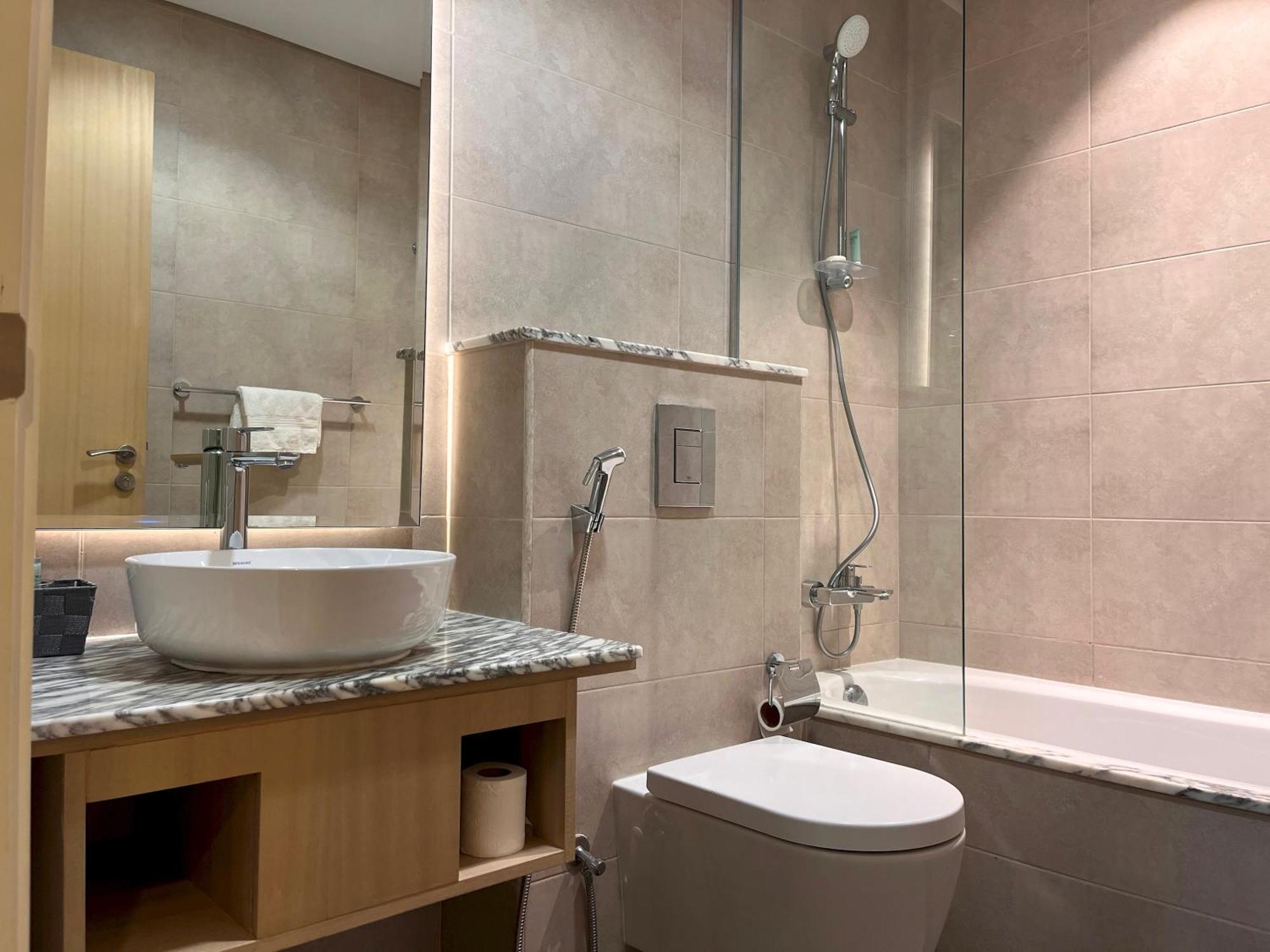 Paramount Midtown By Fortune * Dubai