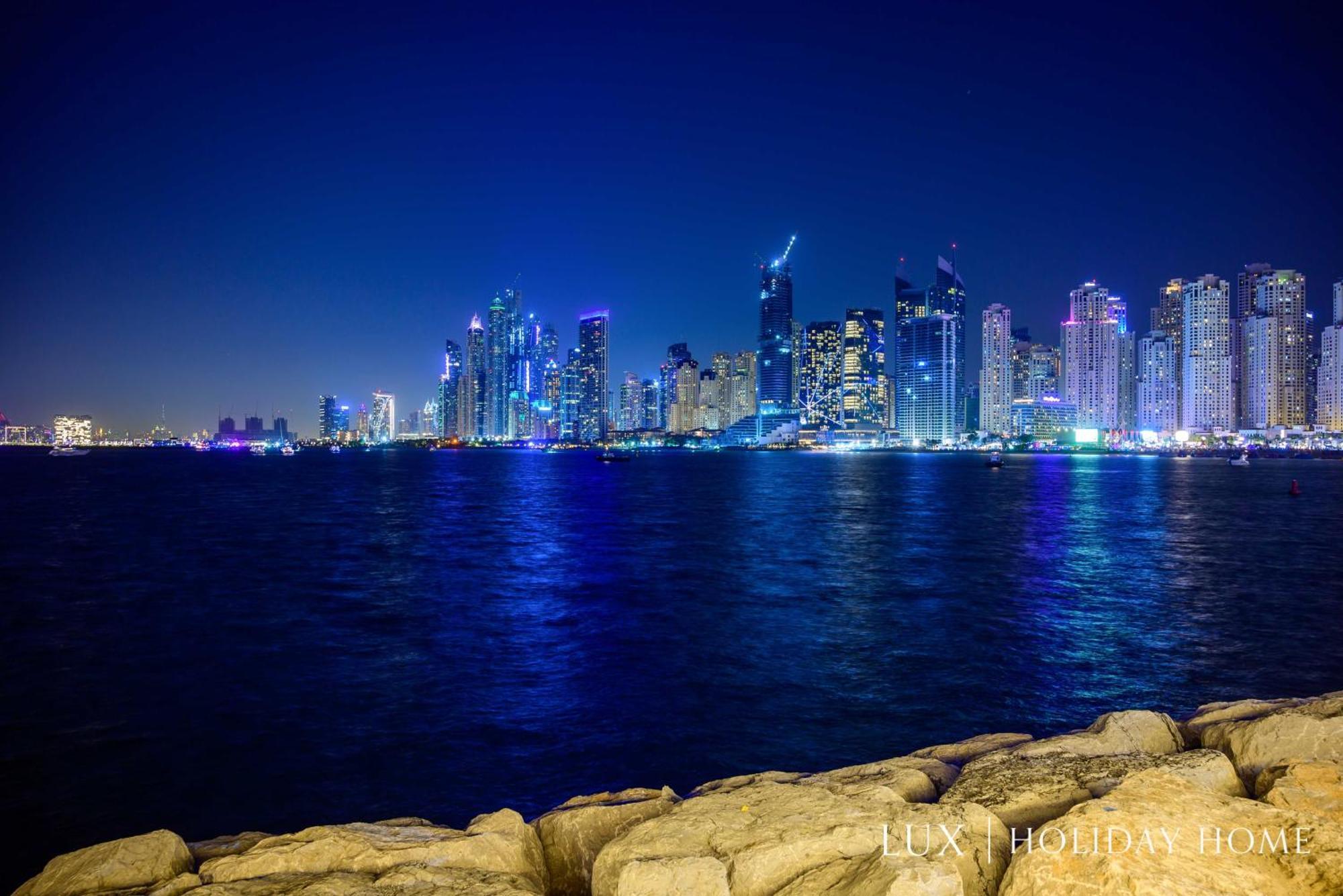 Lux Marina Promenade 1 Bedroom Prime Location Apt Appartement