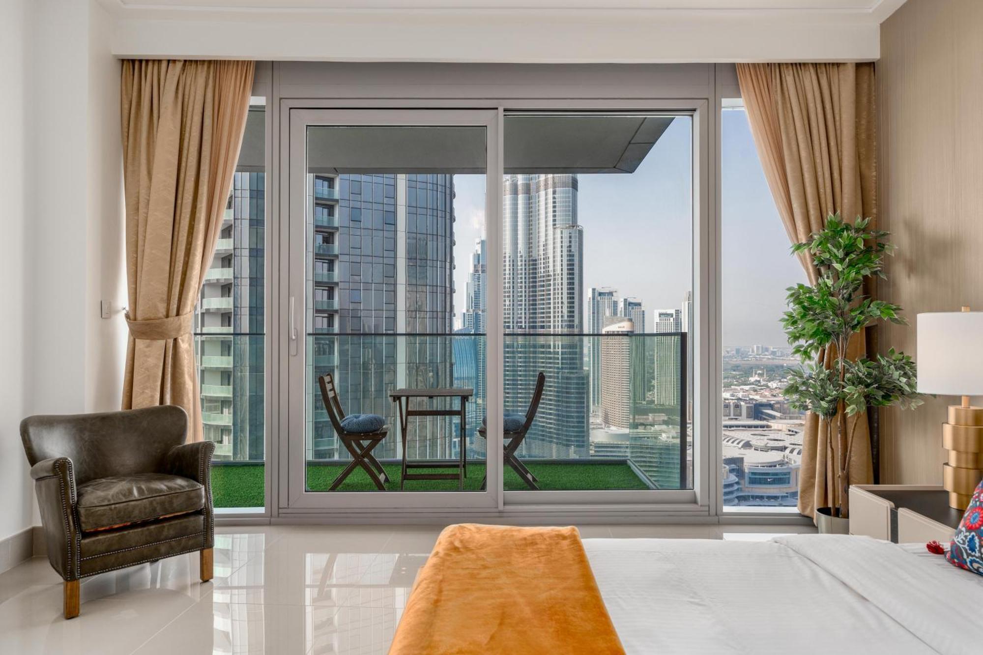 Lux Opera Grand Burj Sea & Fountain View Apartamento Dubái