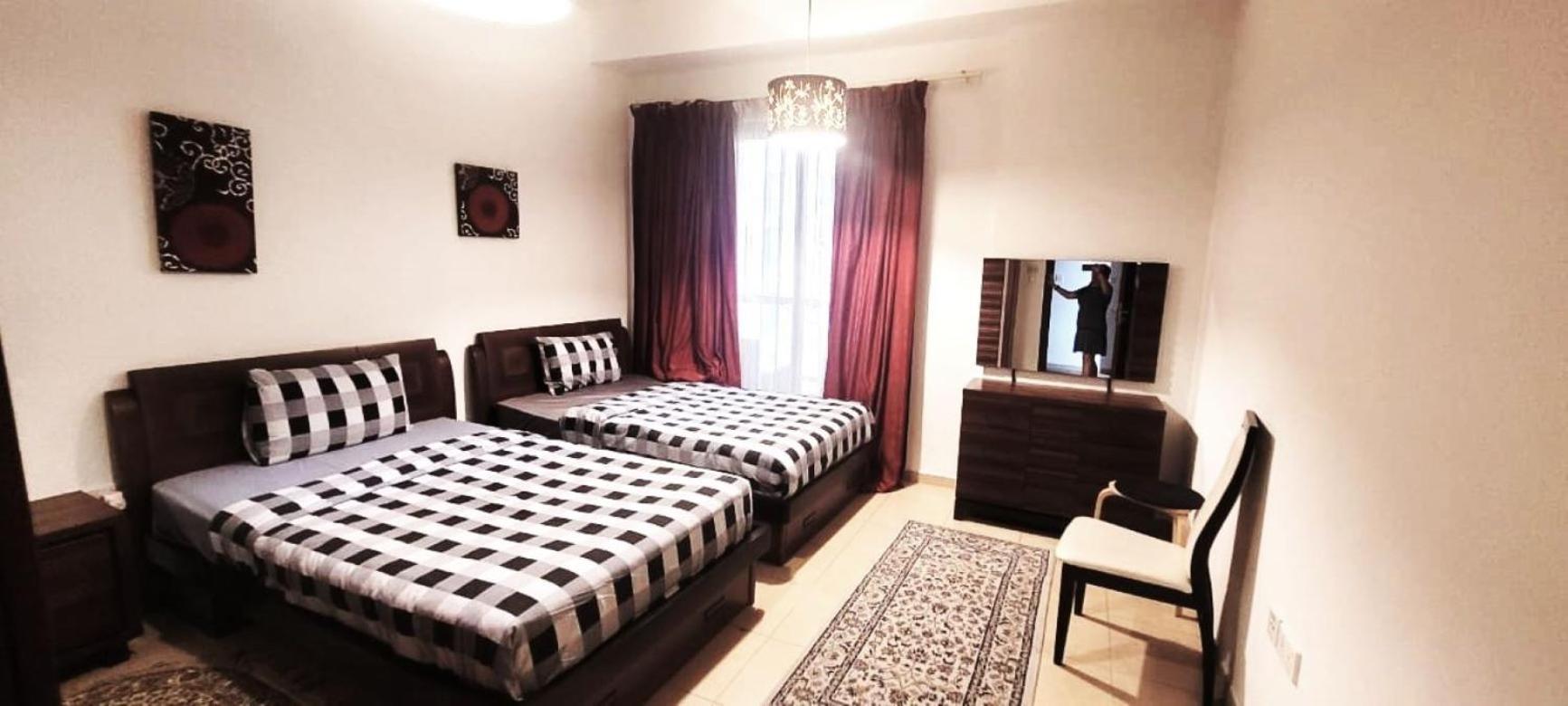 2br Jumeirah Front * Dubai