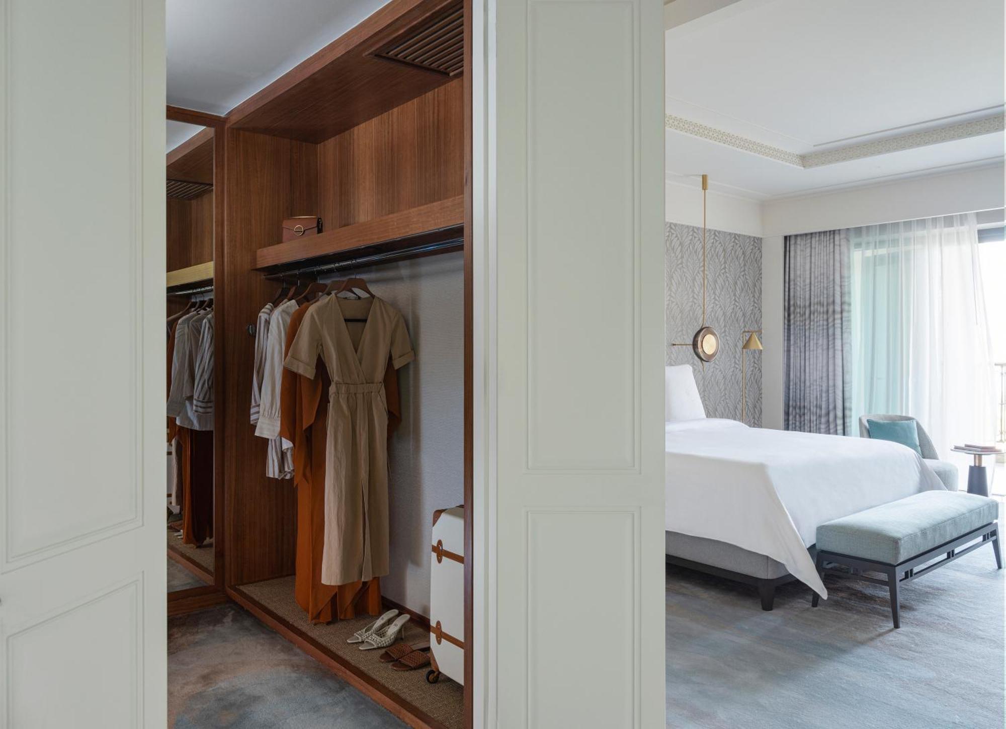 Four Seasons At Jumeirah Resort