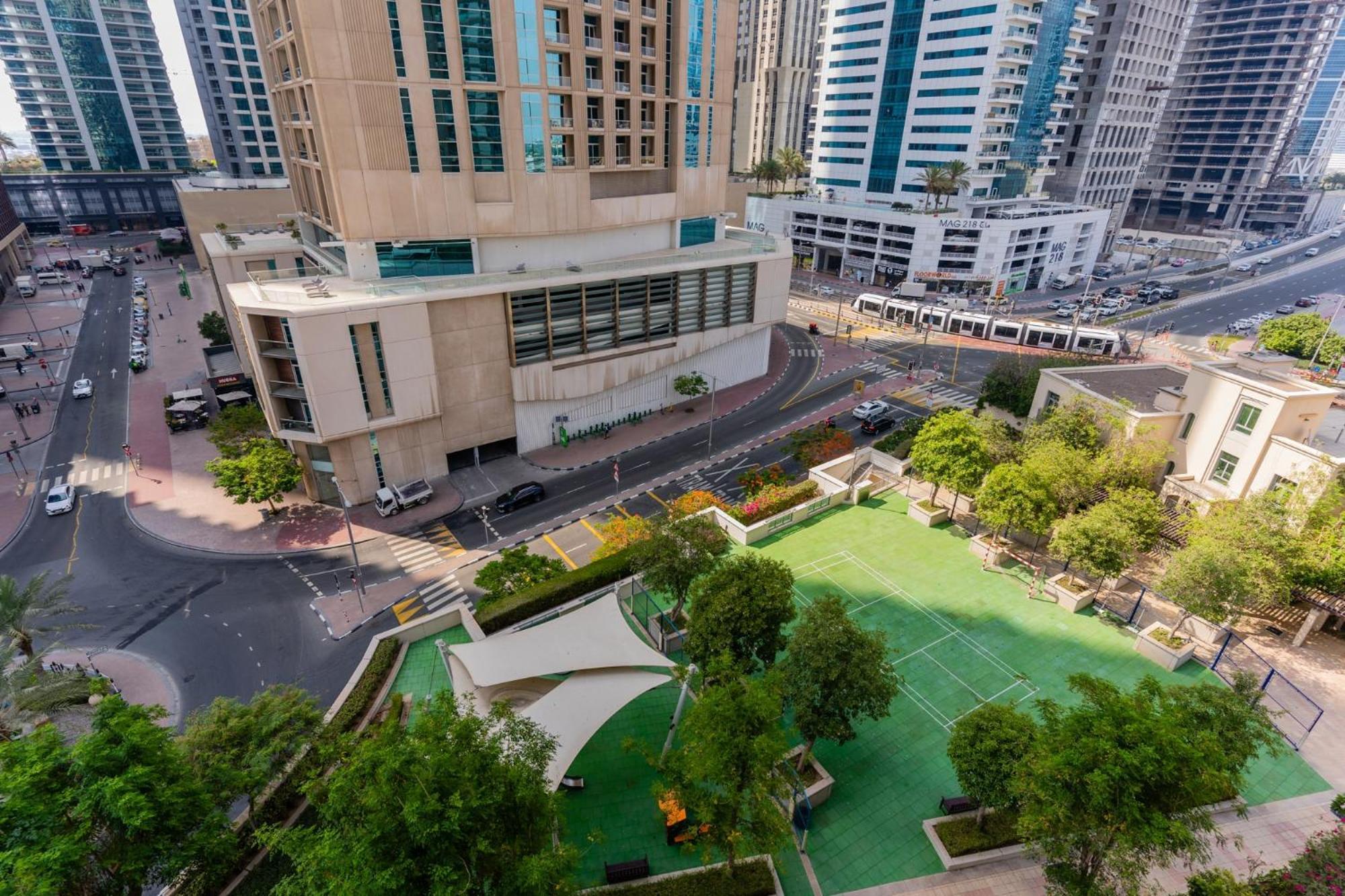 Apartment Luxfolio Retreats - Astonishing 3bhk *
