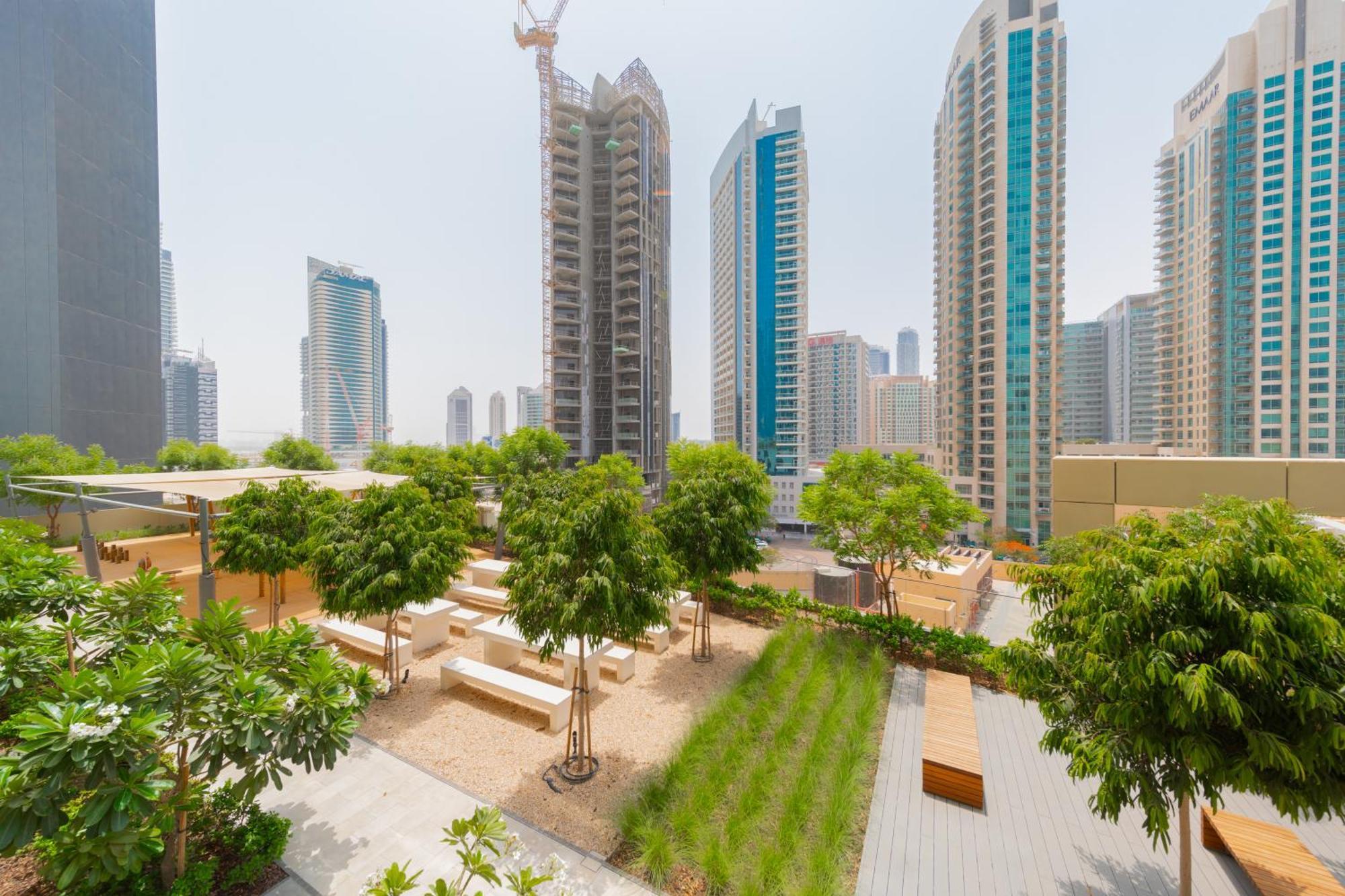 Apartment Eden's Homes & - Burj Royale Dubai