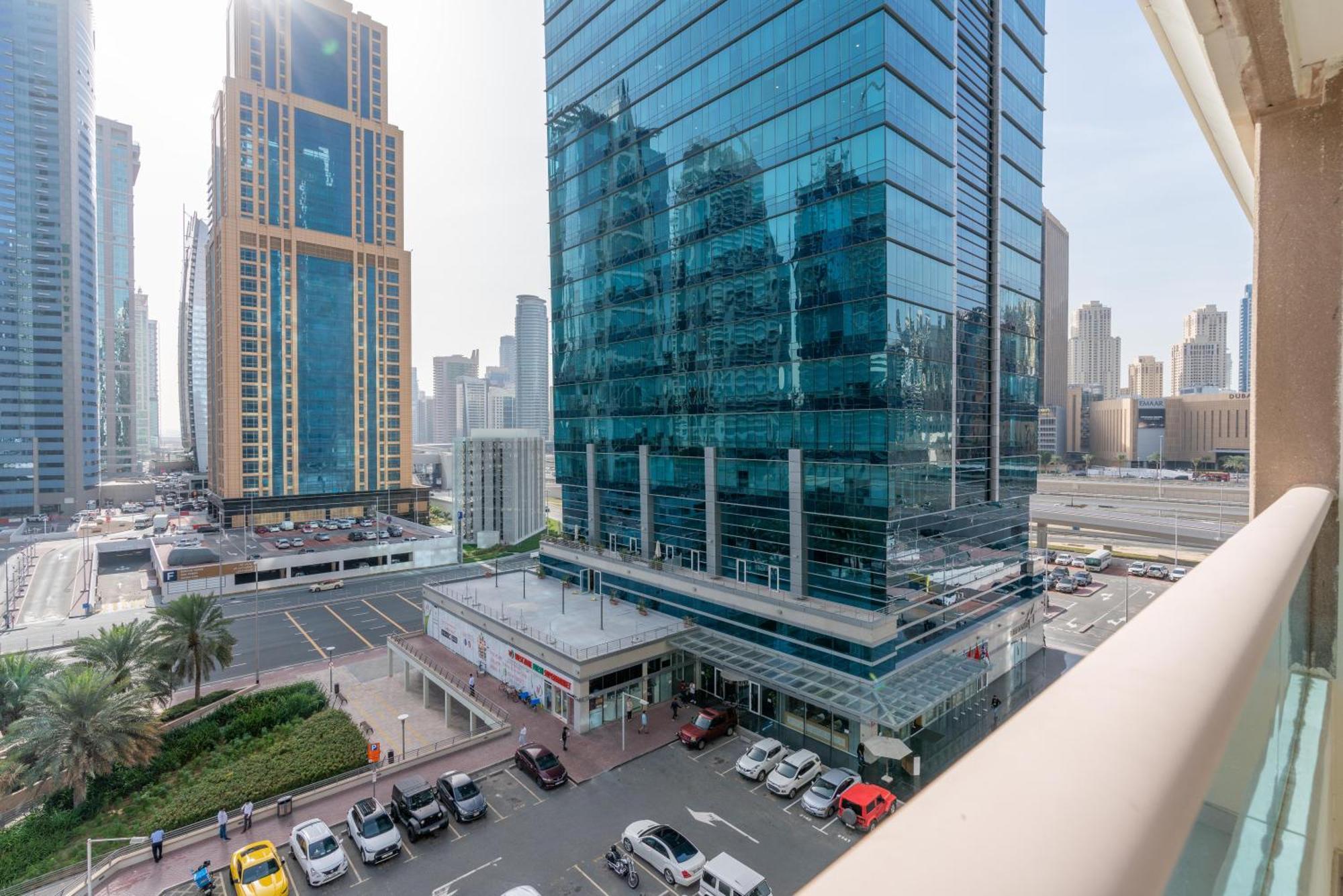White Sage - Gorgeous In Jlt Near The Metro Station *
