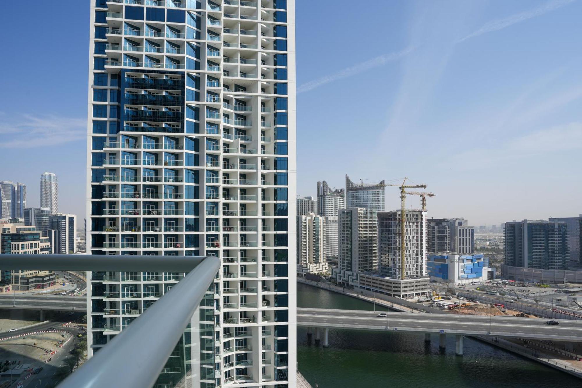 White Sage - Fancy With Mesmerizing Canal Views Appartement Dubaï