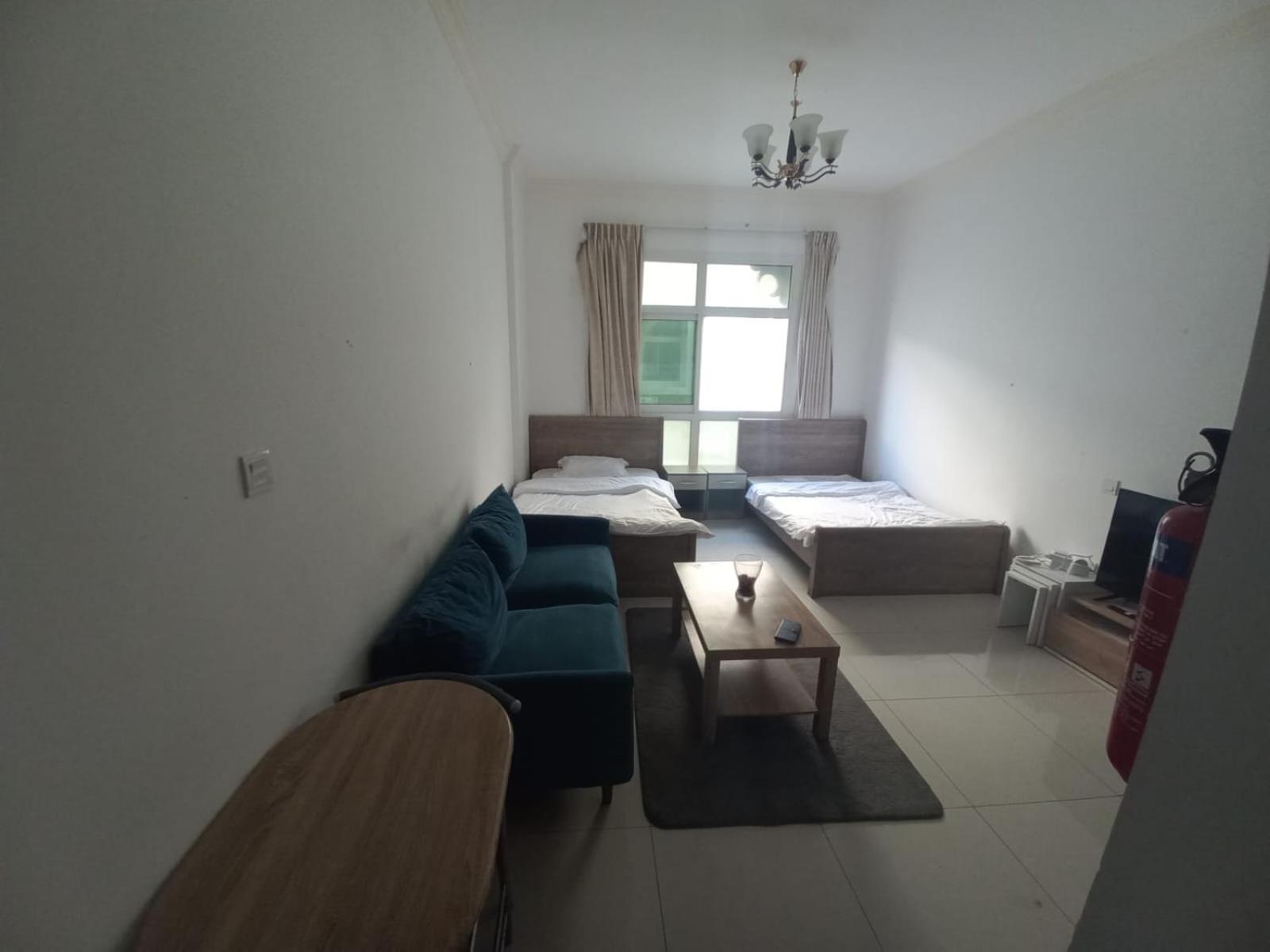 Apartament Cute And Small Partitions For Girls In Dubai- Female Guests Only فتيات فقط Dubai