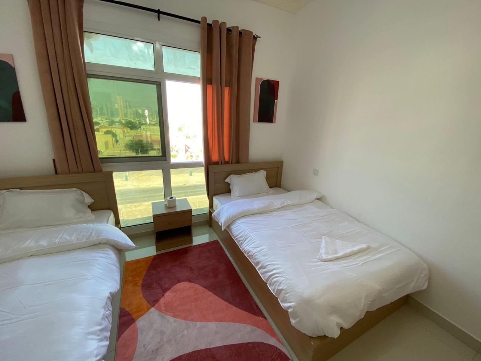 Cute And Small Partitions For Girls In Dubai- Female Guests Only فتيات فقط *
