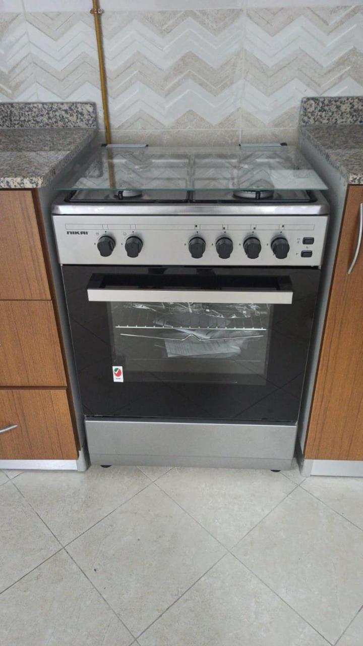 Apartament Cute And Small Partitions For Girls In Dubai- Female Guests Only فتيات فقط