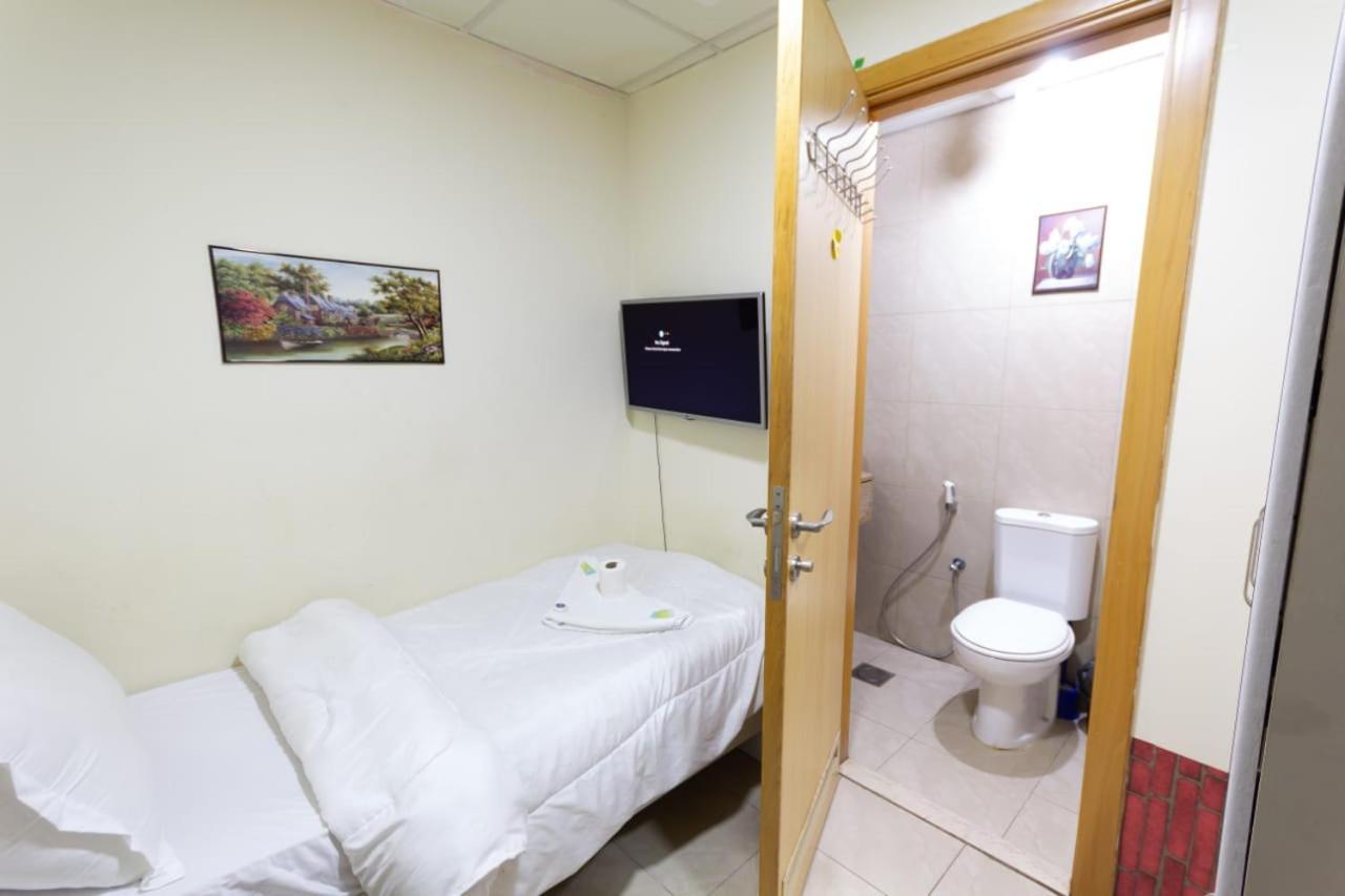 Nice Budget And Bed Space For 