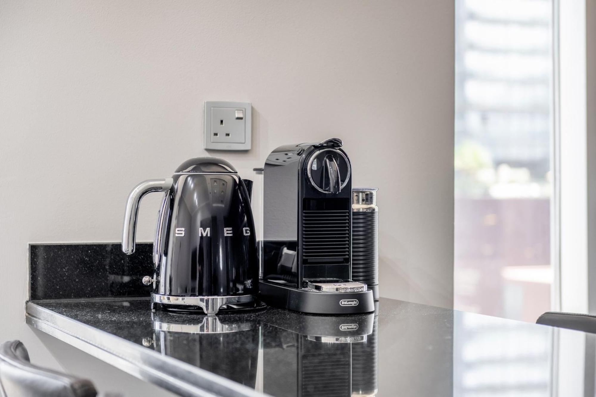 Luxury Iconic Cayan Tower - Free 5 Star Access! Apartamento *