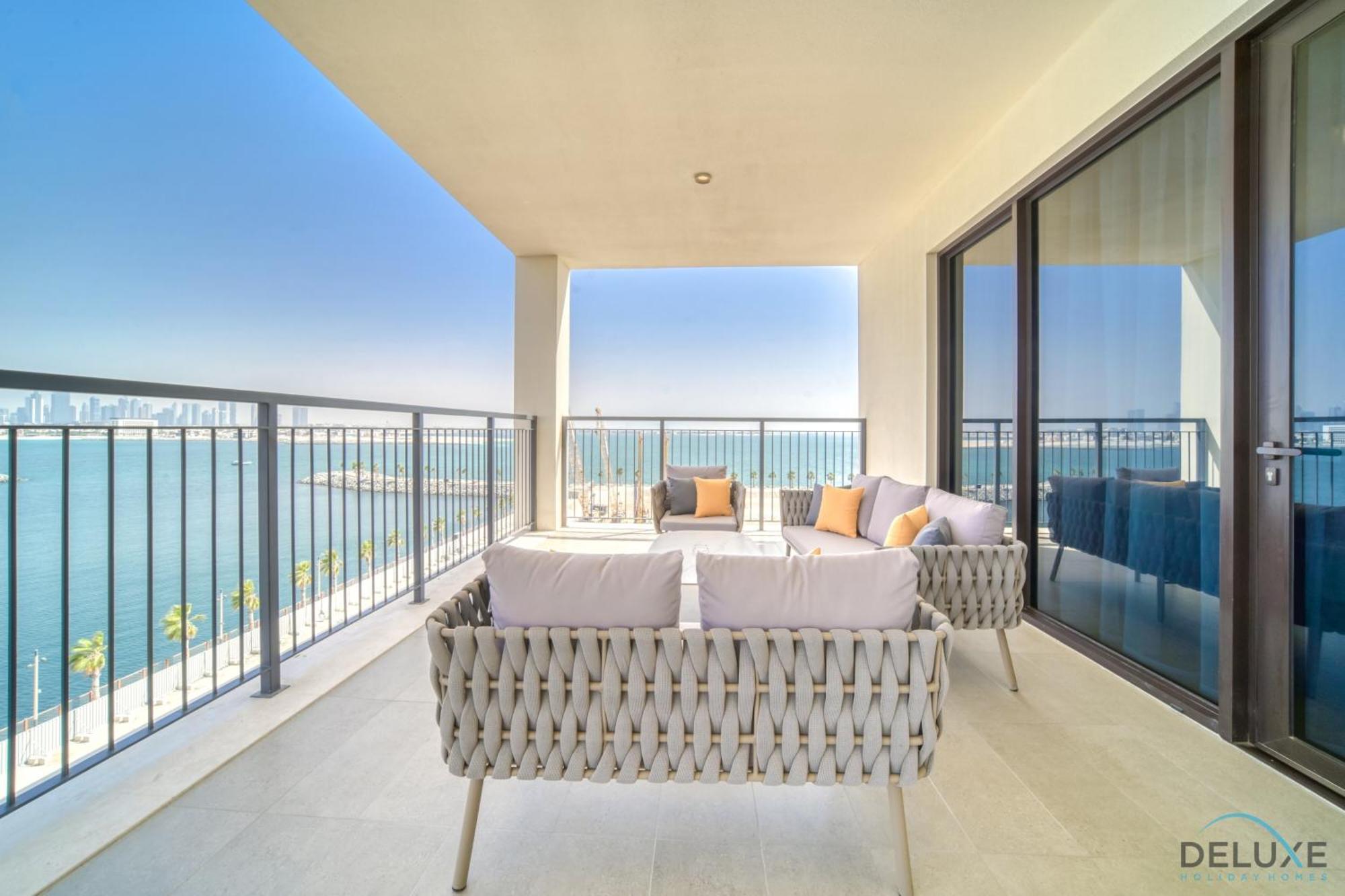 Peaceful 4br Penthouse With Assistant At Le Pont Jumeirah By Deluxe Homes Dubái