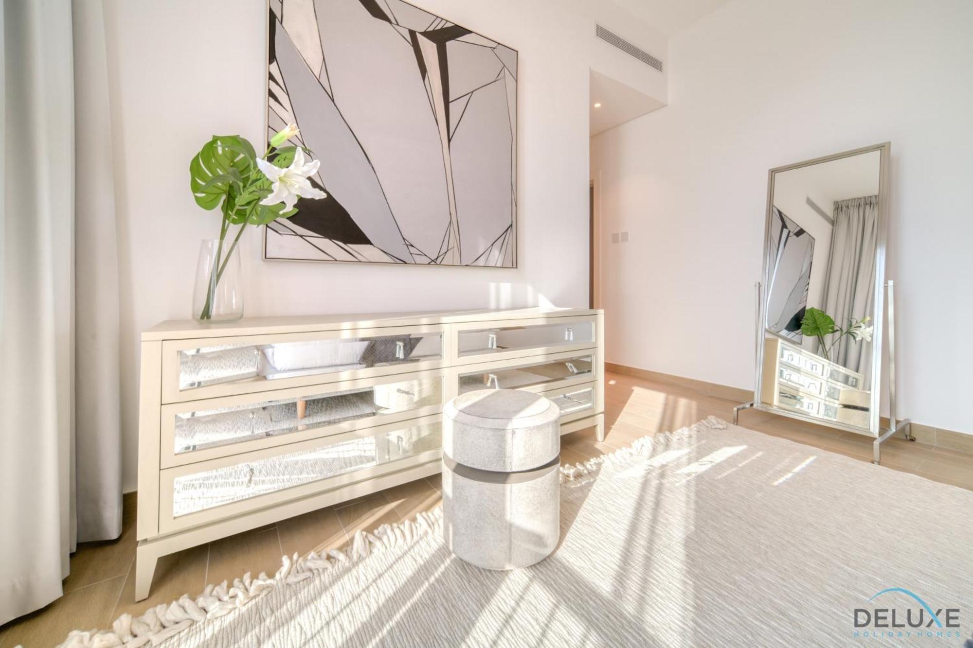 Peaceful 4br Penthouse With Assistant At Le Pont Jumeirah By Deluxe Homes Appartement Dubaï