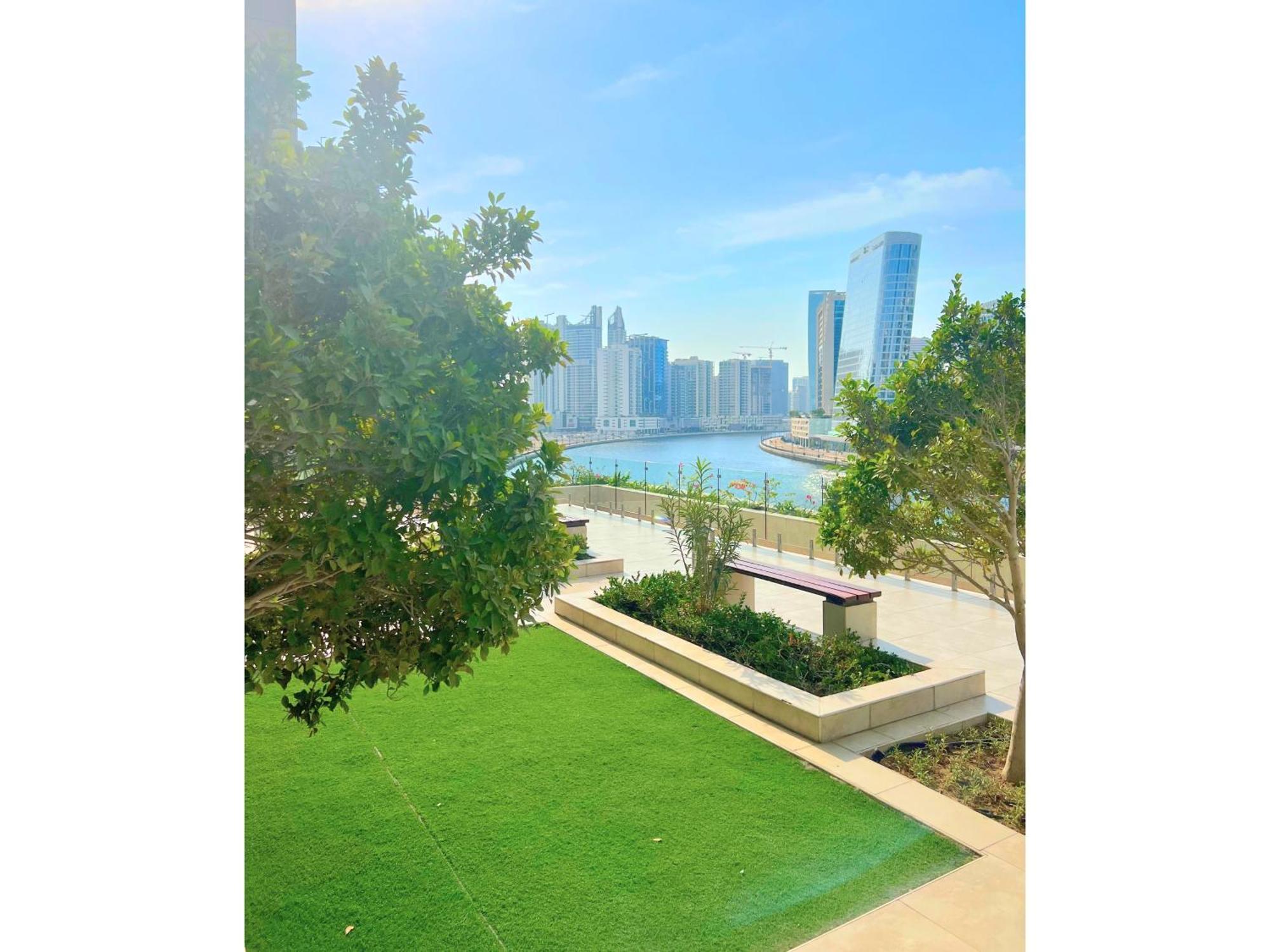 Luxury Studio - Near Mall Dubai