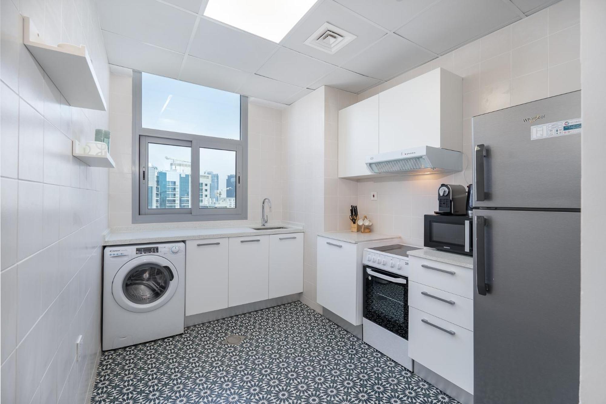 Seaside Serenity Stylish Marine-themed Appartement *
