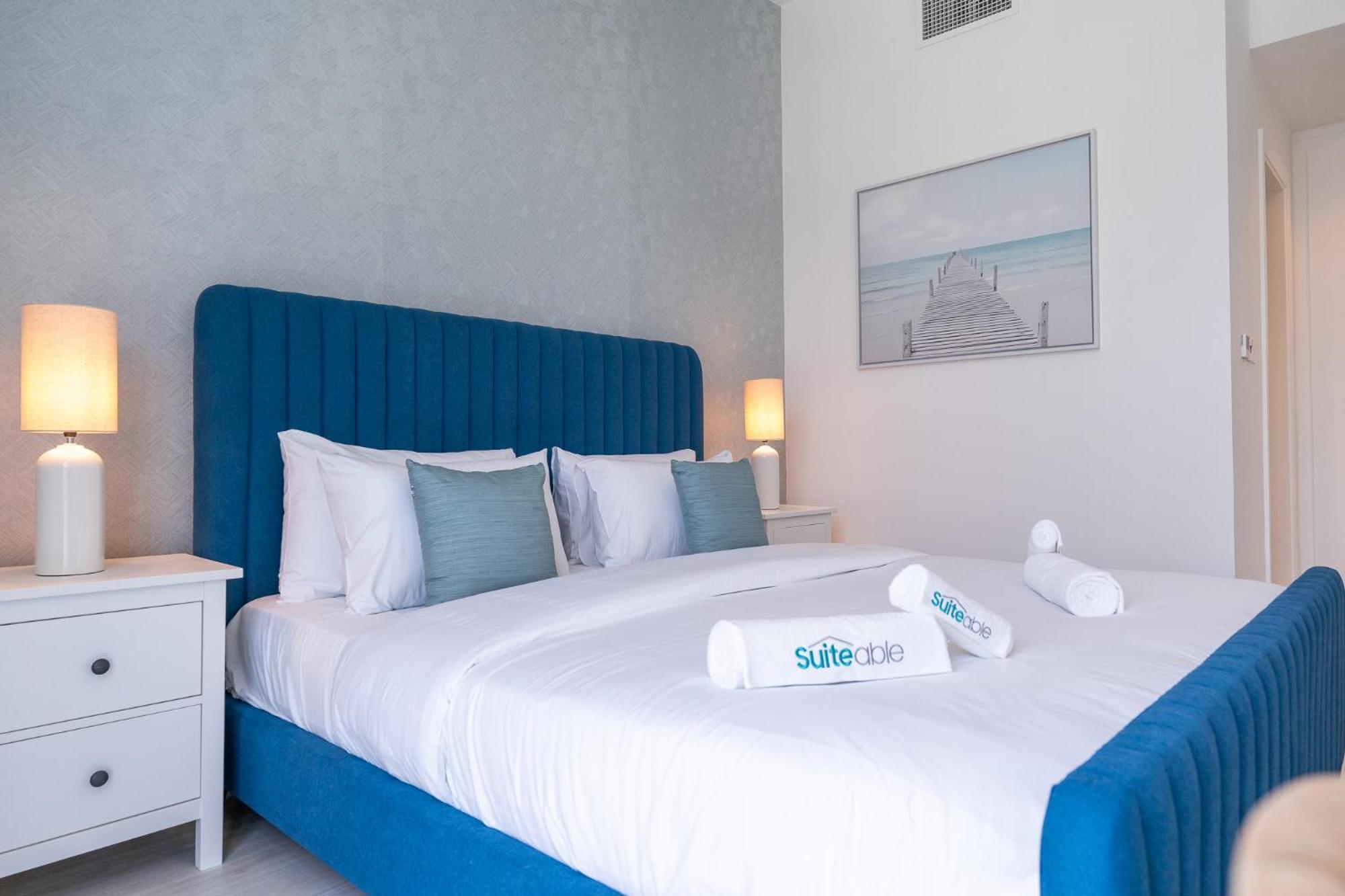 Seaside Serenity Stylish Marine-themed Dubaï