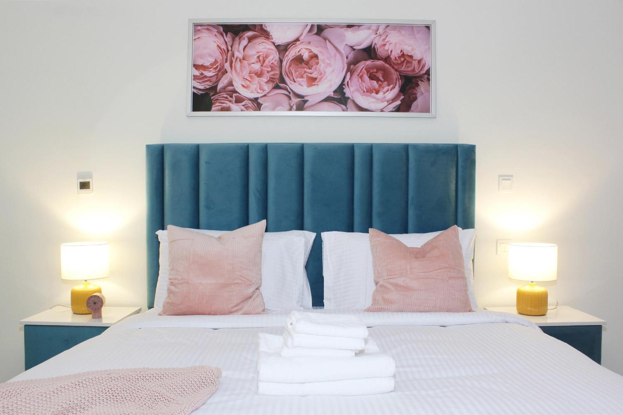 Apartment Luxury Staycation - Park Gate Residences Tower B *