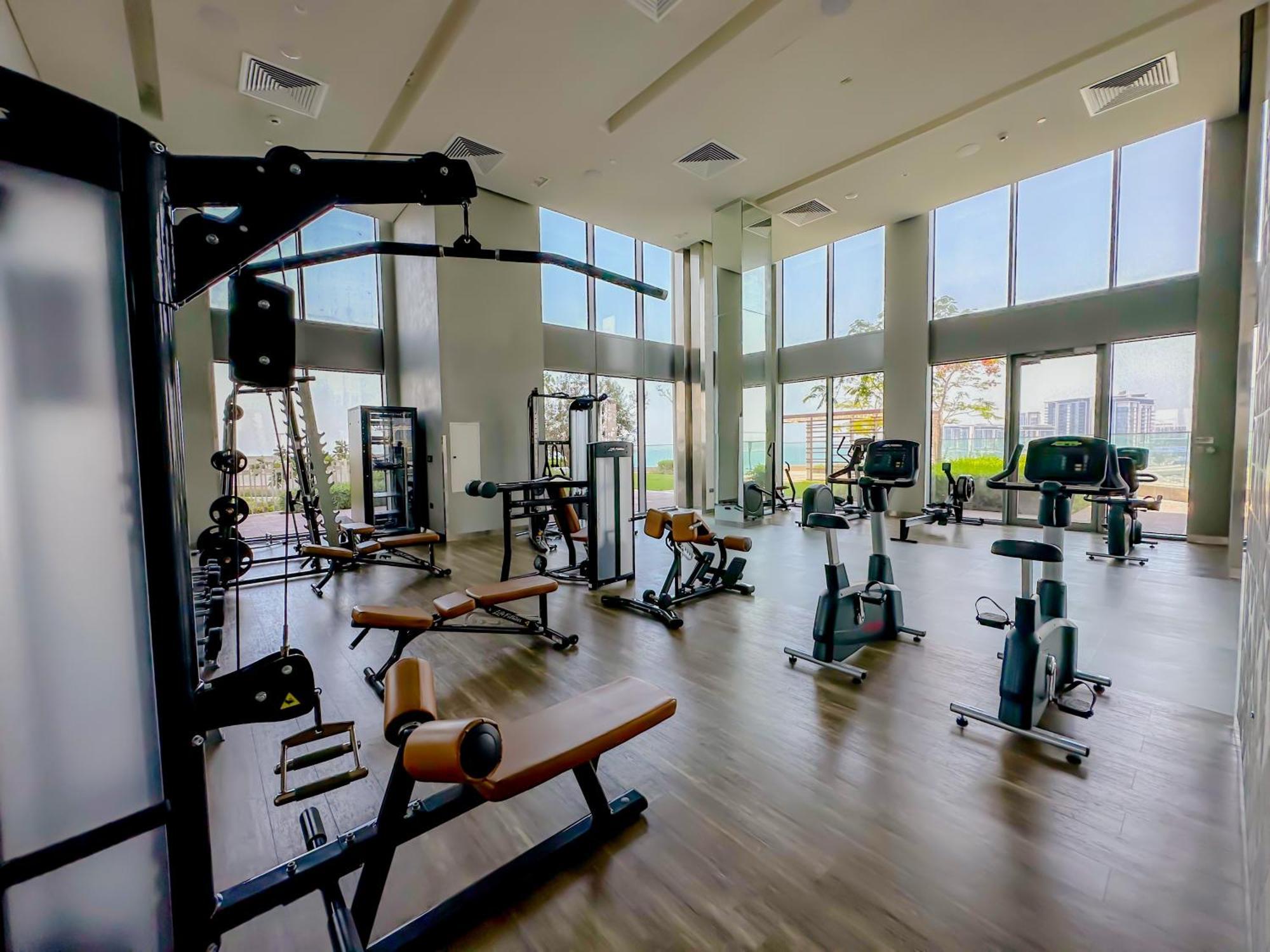 Luxury Staycation - 52 42 Emaar Tower A And B