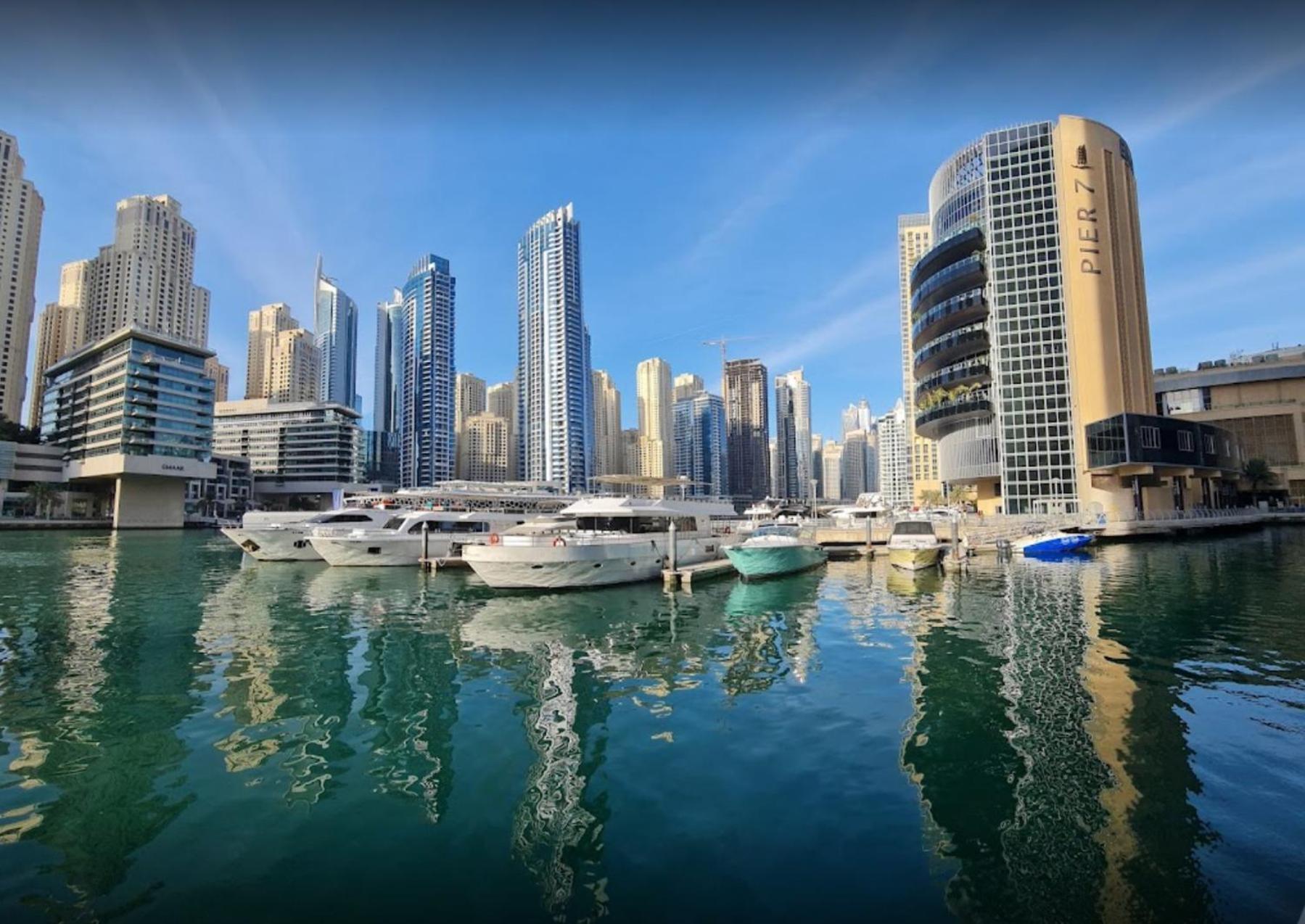 Luxury Penthouse At Marina 180 Marina Views