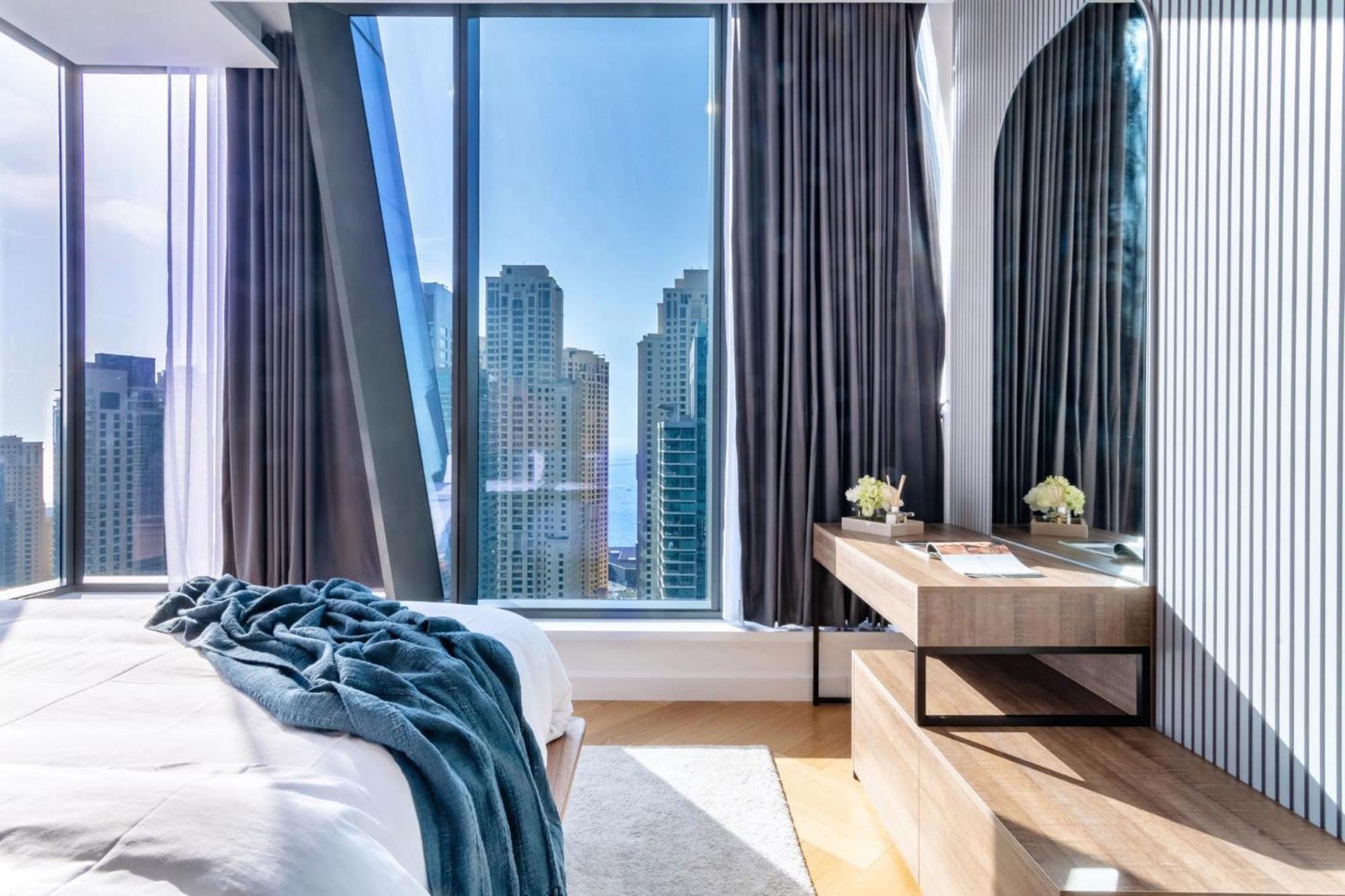 Luxury Penthouse At Marina 180 Marina Views Dubaï