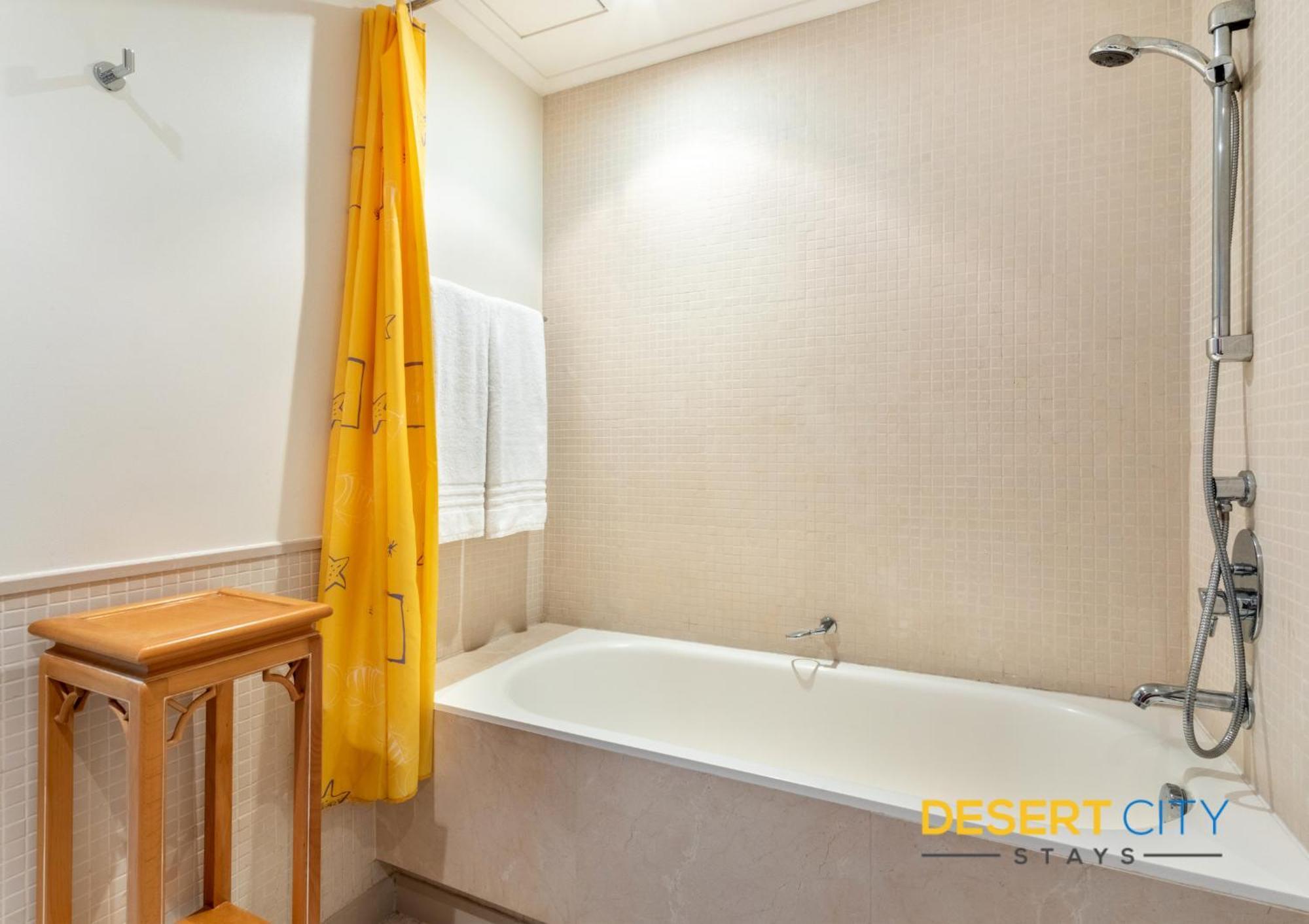2 Bed In Attessa Tower, Marina By Desert Dubaï