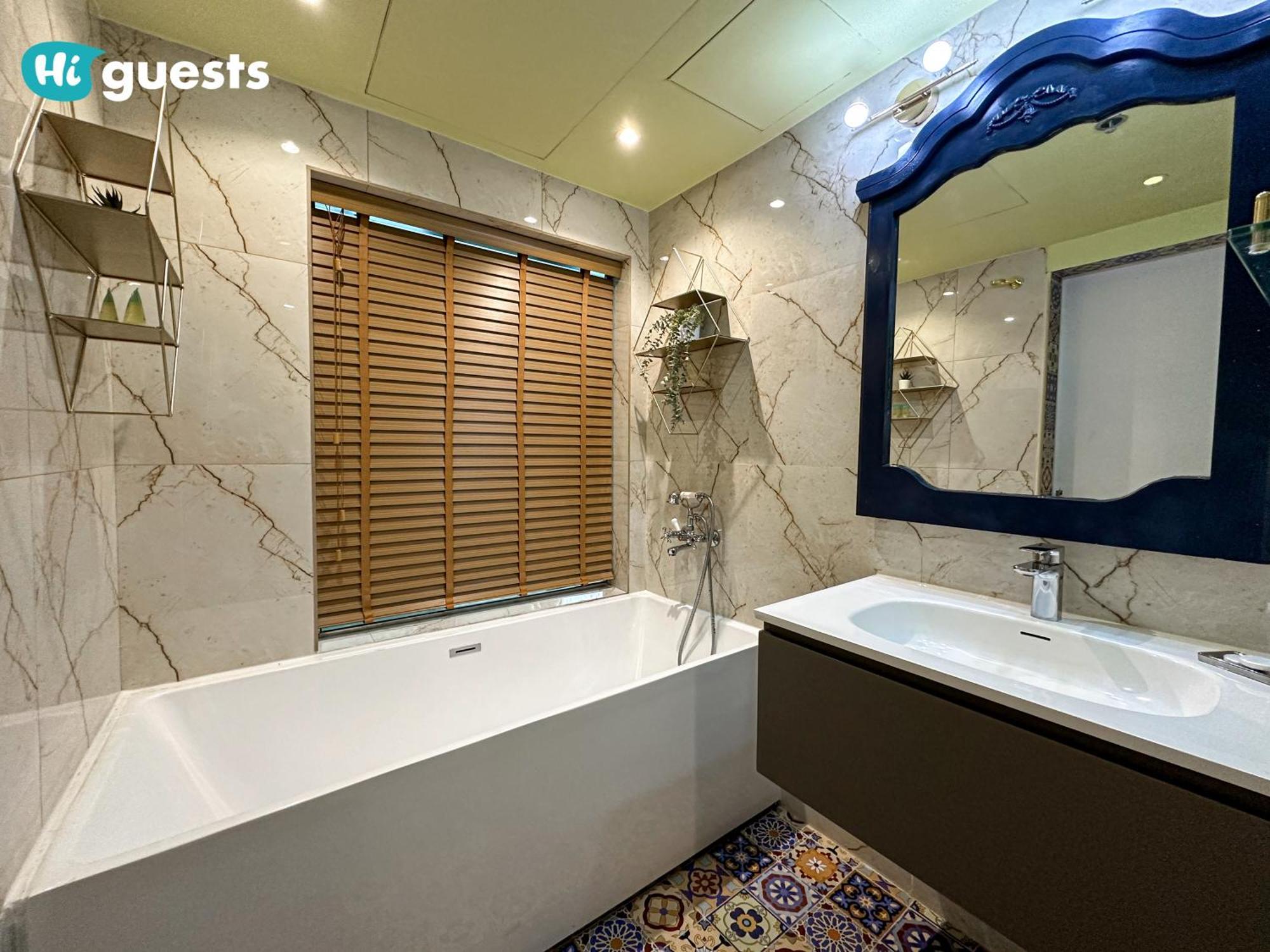 Higuests - Royal 2br With Balcony Near Burj Khalifa Dubái