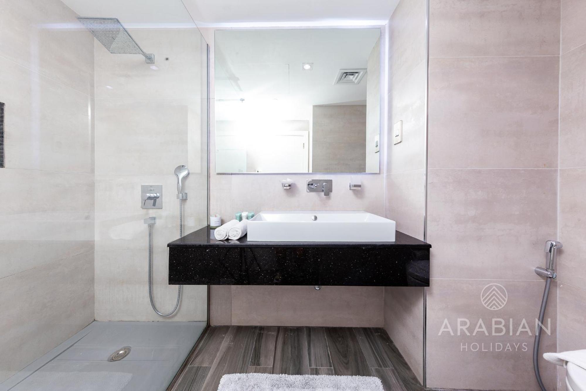 Fantastic Offer! Beautifully Upgraded - Jbr Appartement *