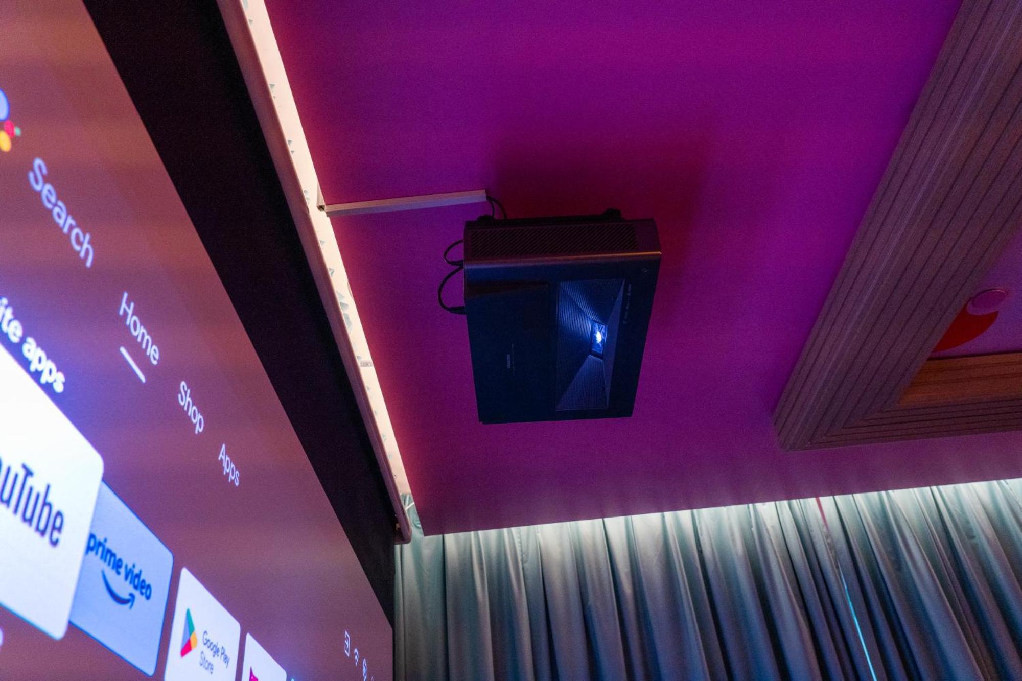 Capsule Flora Business Bay View Burj Khalifa-pool Table-game Arcade-projector-playstation 5 Apartment *