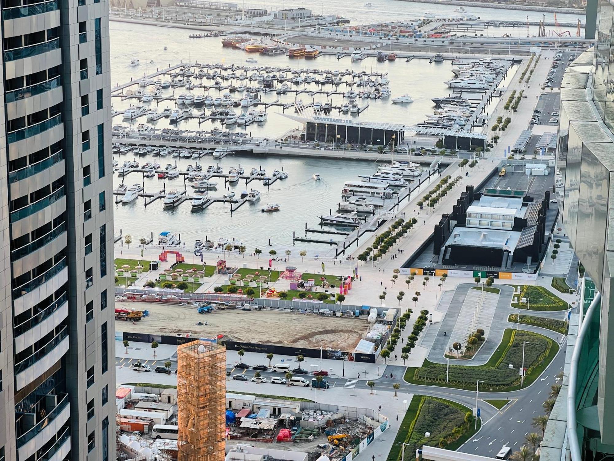 Appartement Stunning Views 1 Bedroom Flat, Near & Tram With Free Parking In Marina
