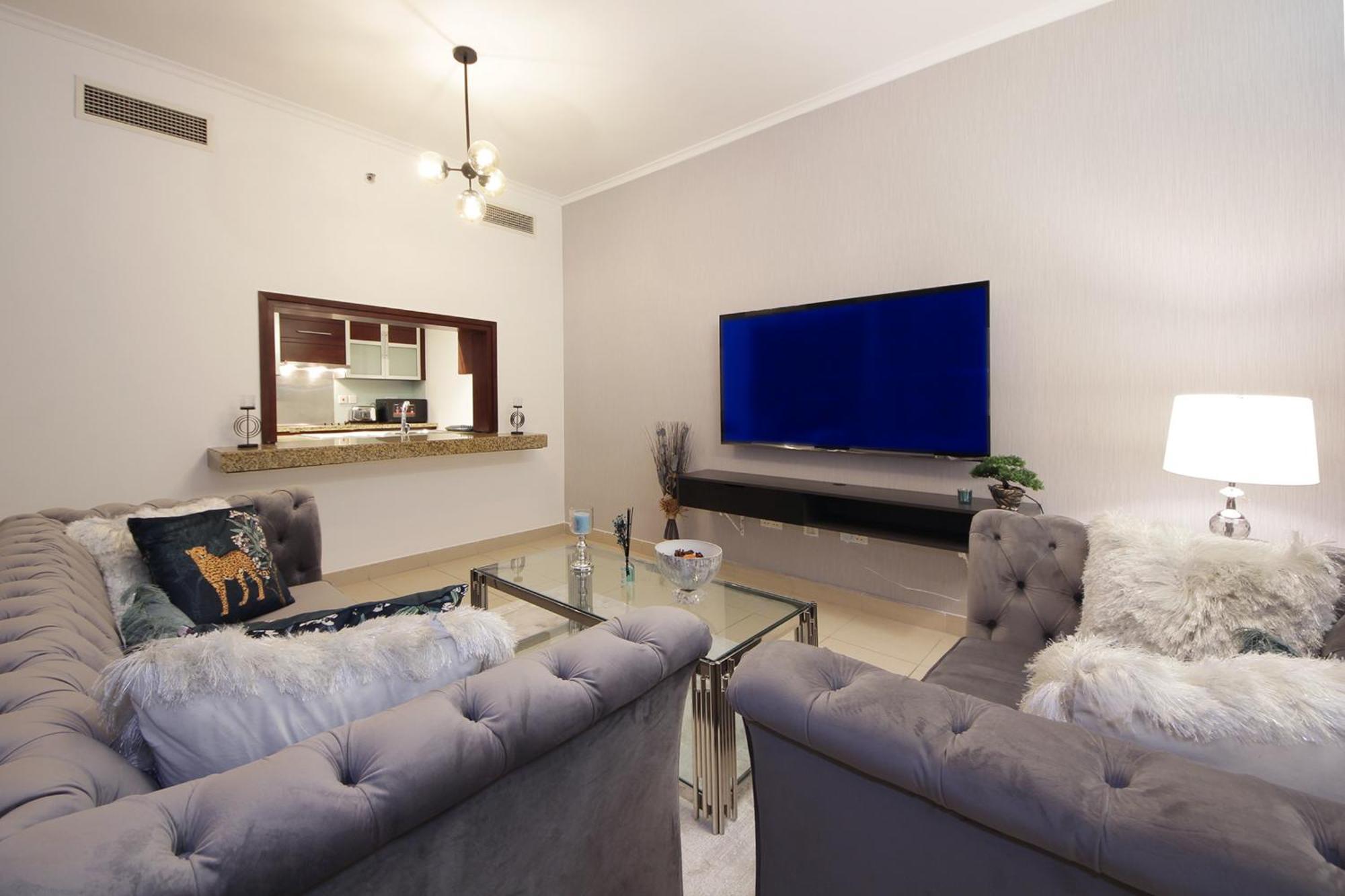 Stylish 2 Bedroom With Stunning Downtown View - Burj Views Tower East Apartamento Dubai