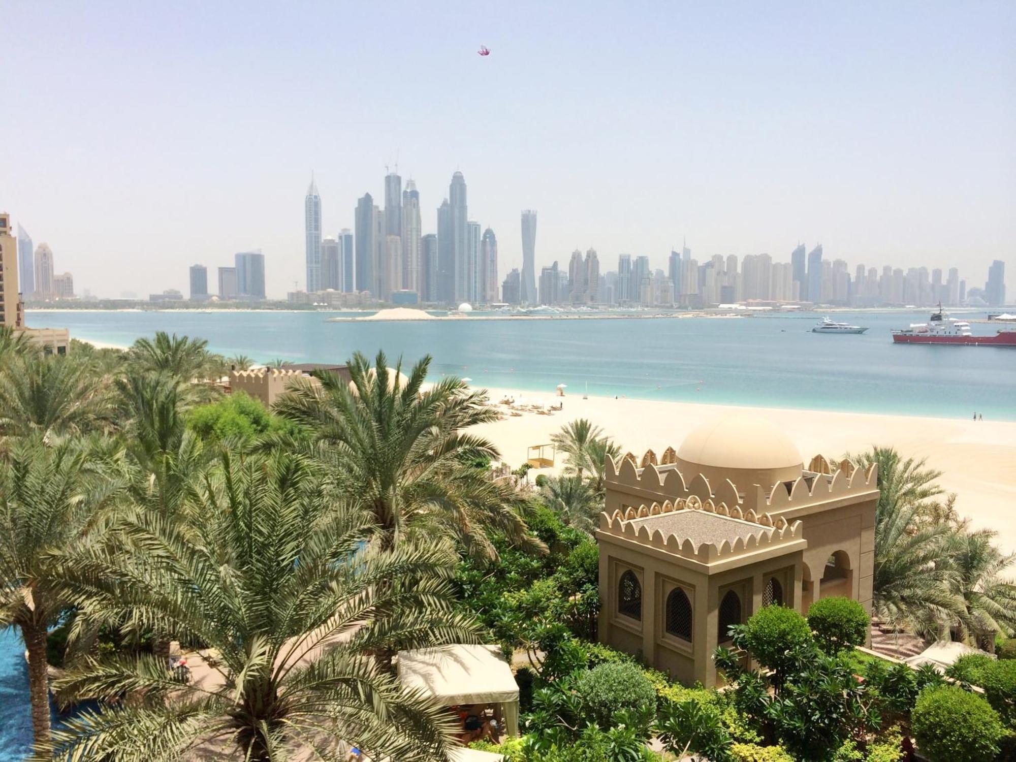 Fairmont North 2br Full Sea View Lejlighed