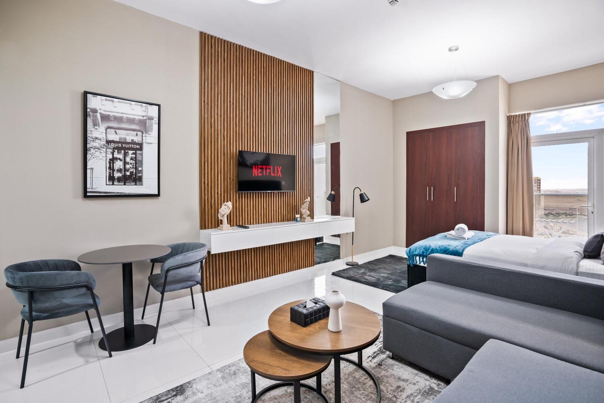 Apartment Spacious - Family Friendly Dubai