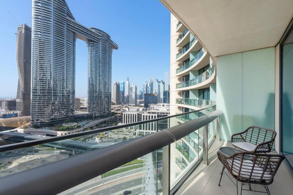 First Class 1br Beautifully Furnished Apartemen