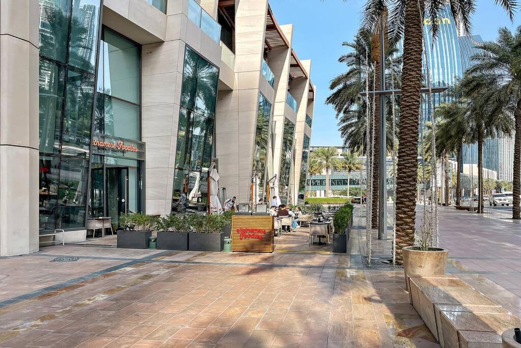 First Class 1br Beautifully Furnished Apartemen Dubai