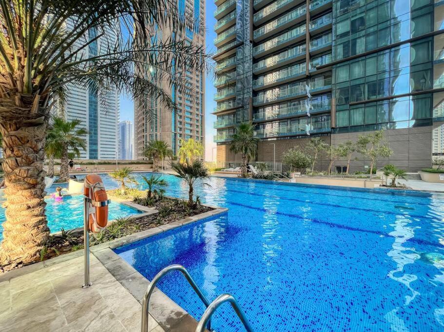 First Class 1br High Floor With Magical View Appartement *