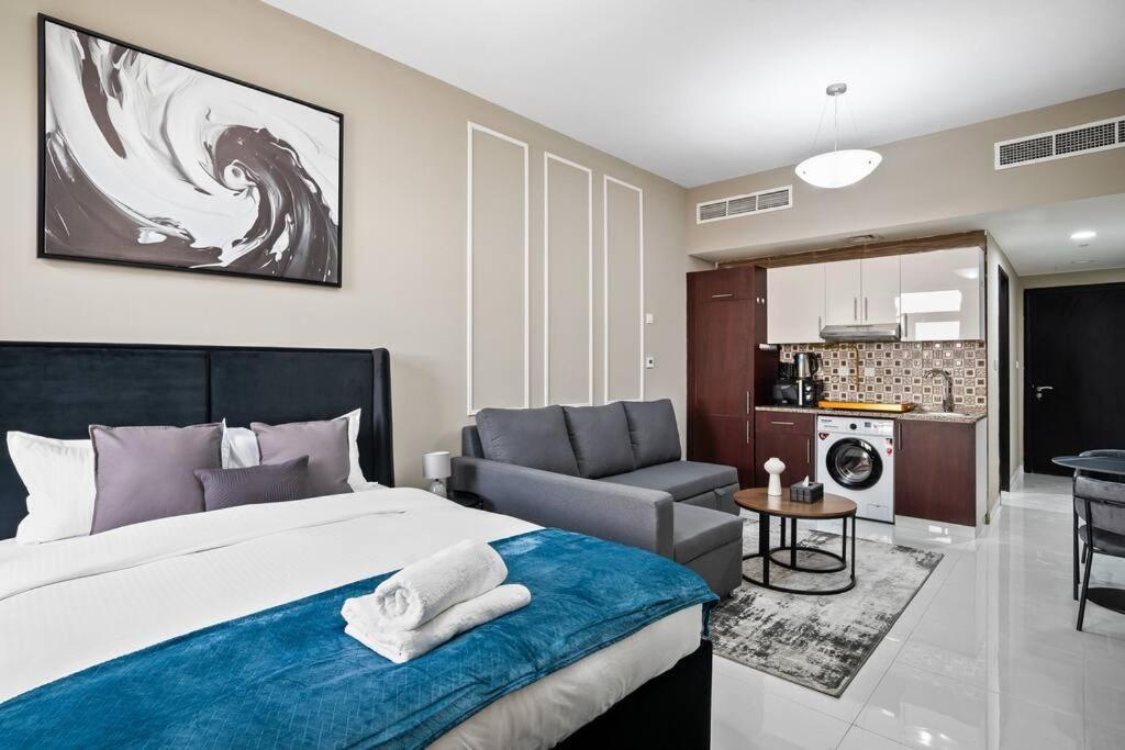 Apartment Spacious - Family Friendly Dubai