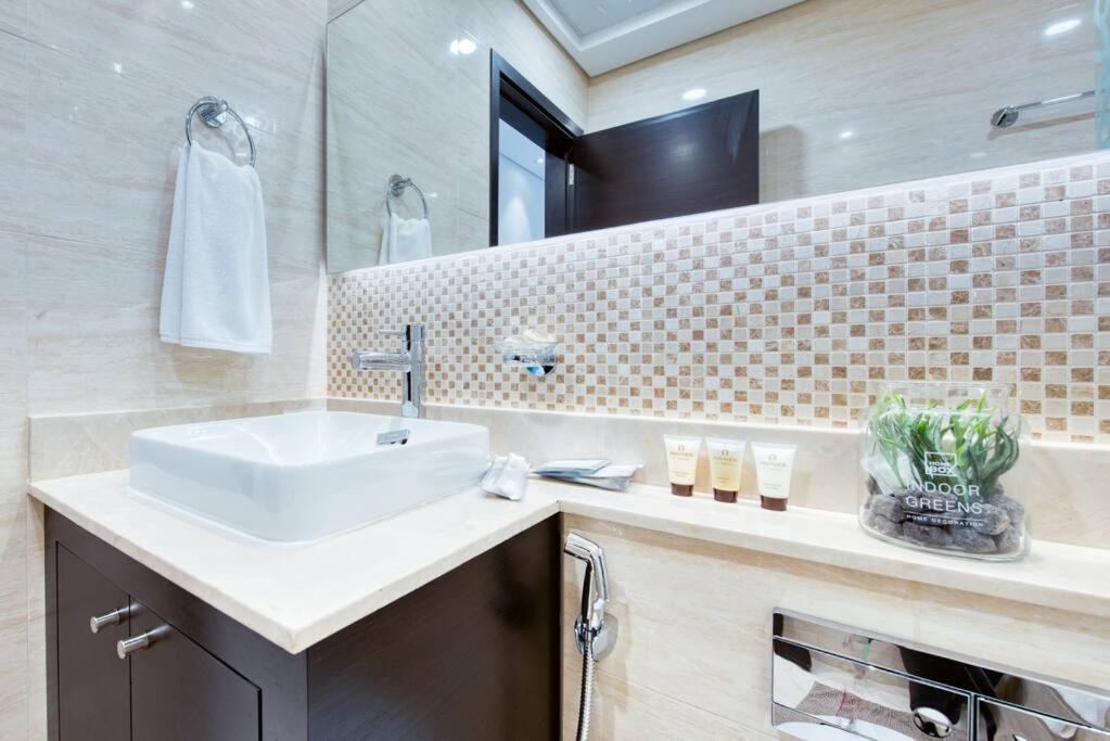 1br + Maid In Downtown * Dubái