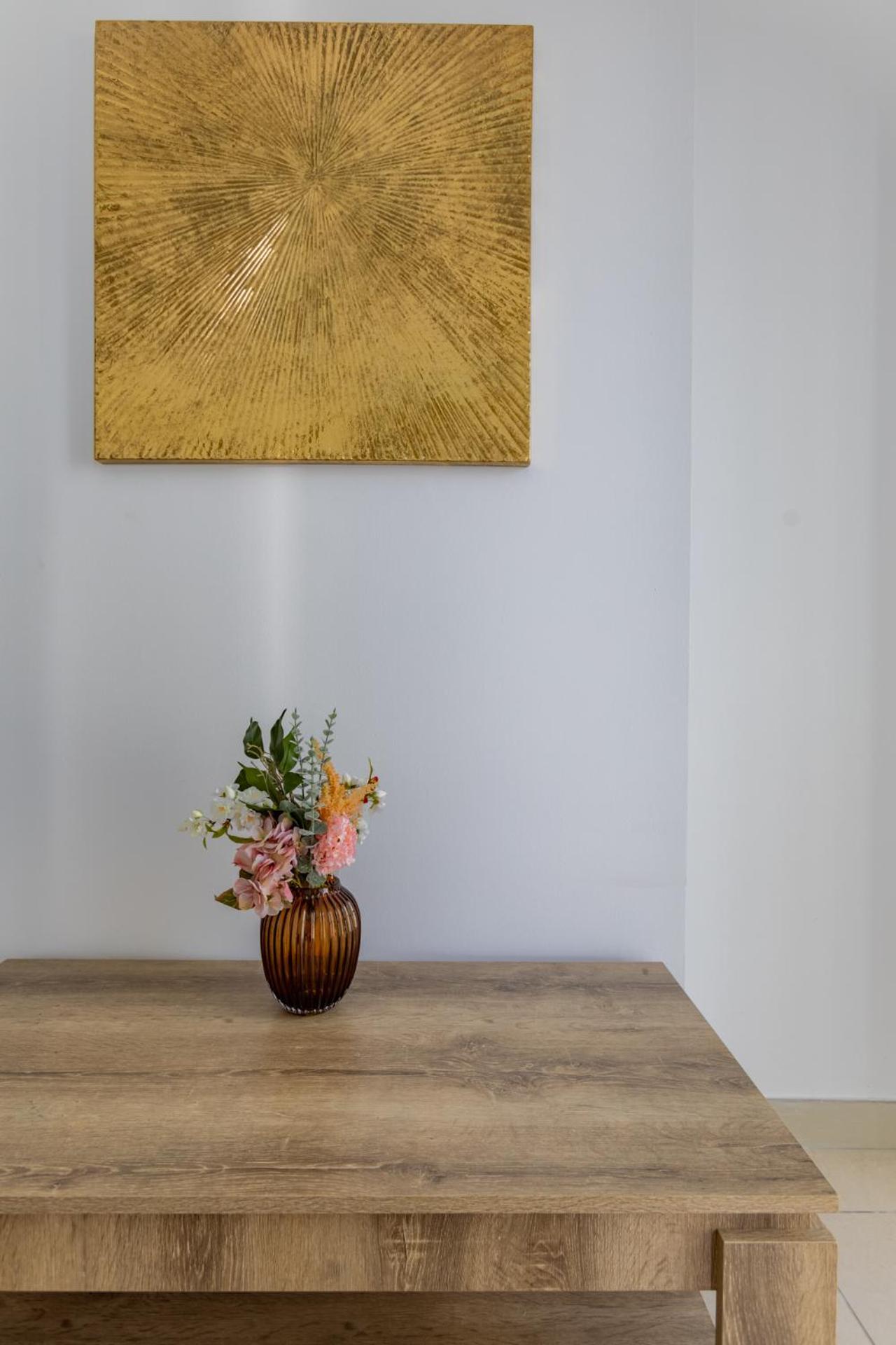 Livin' Holidays - Stunning 1br Corner Unit Next To Dmcc Metro Apartamento Dubái