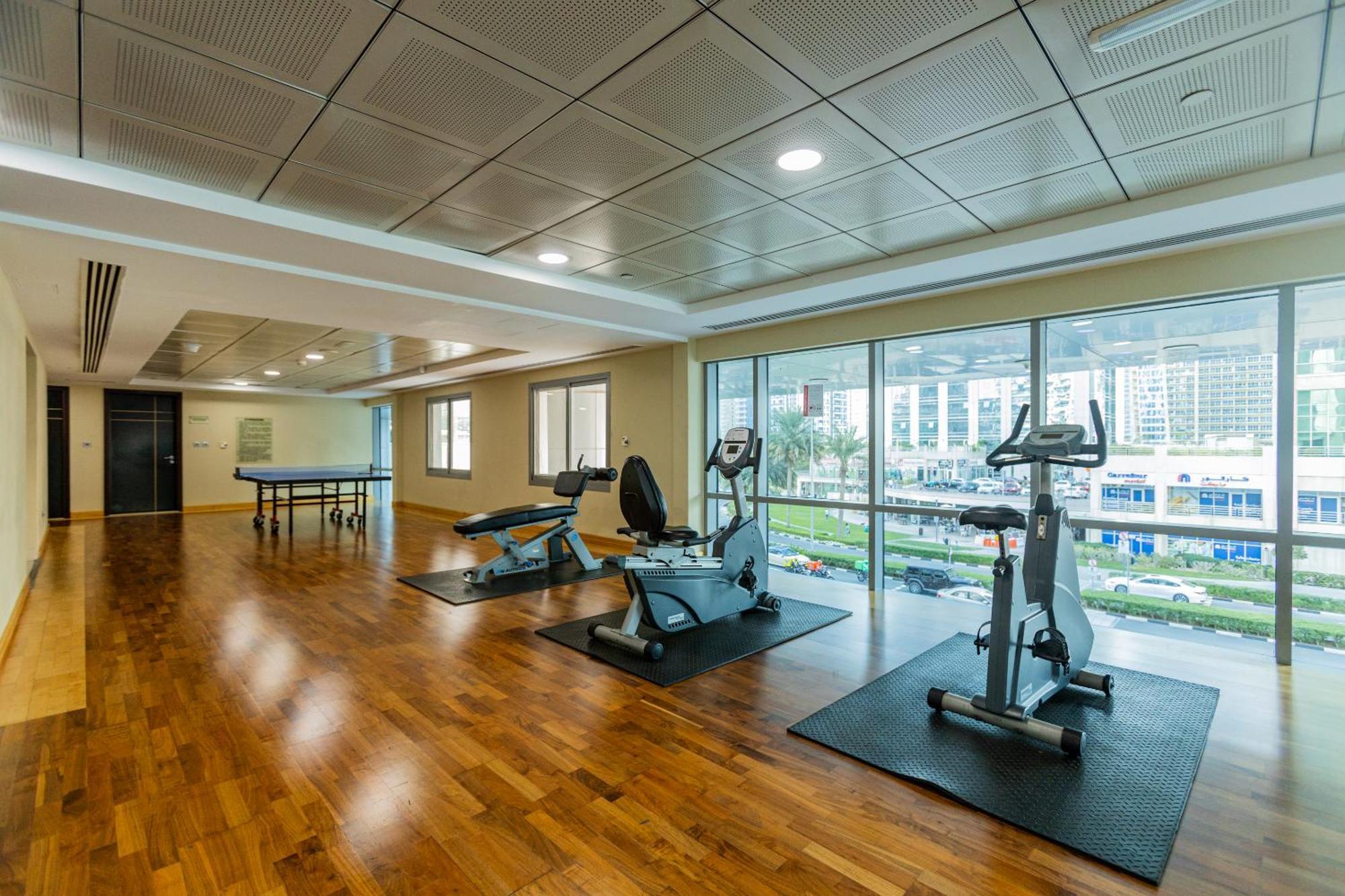 Livin' Holidays - Stunning 1br Corner Unit Next To Dmcc Metro Dubái