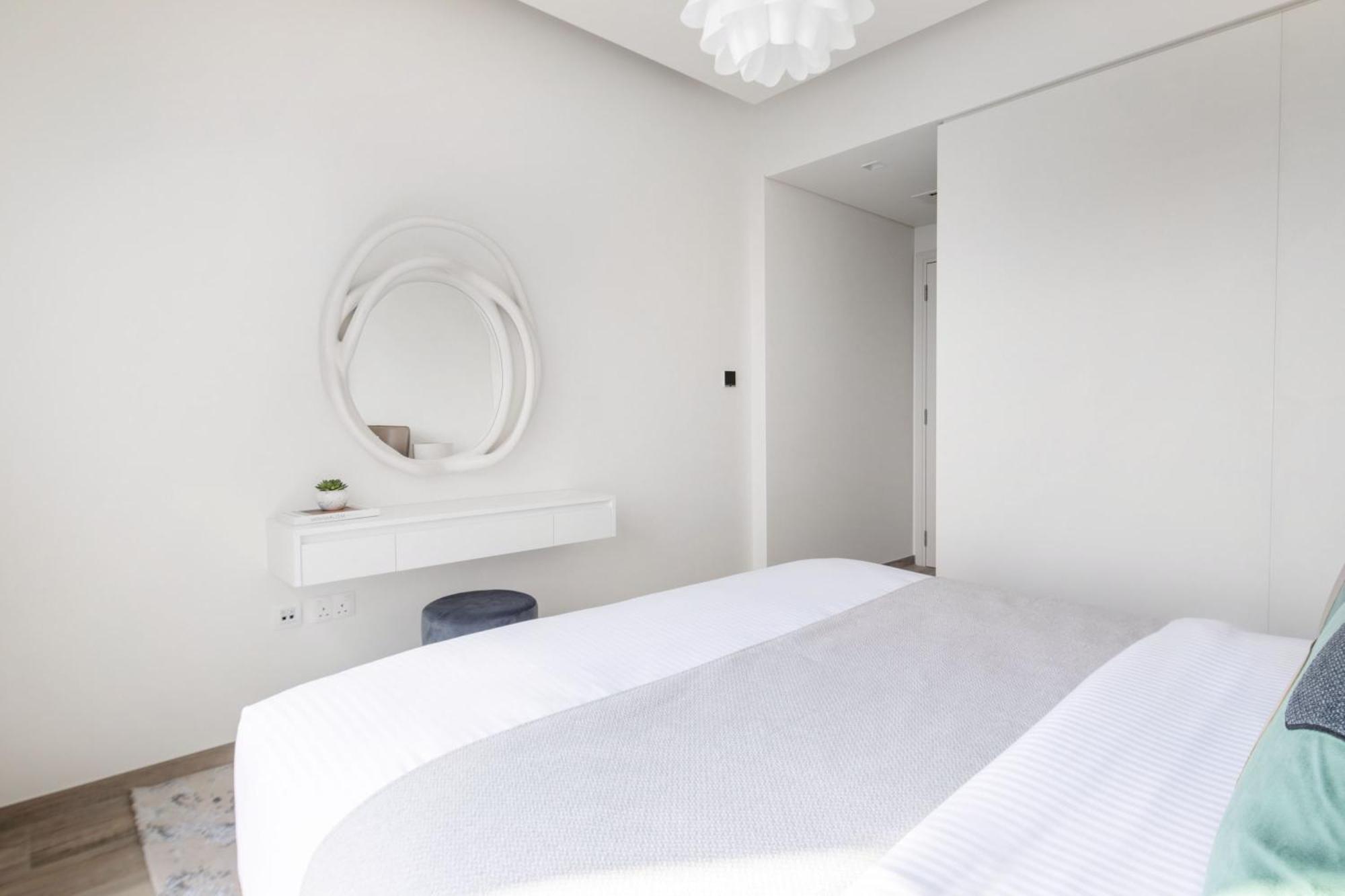 Frank Porter - Ahad Residences * Dubaï