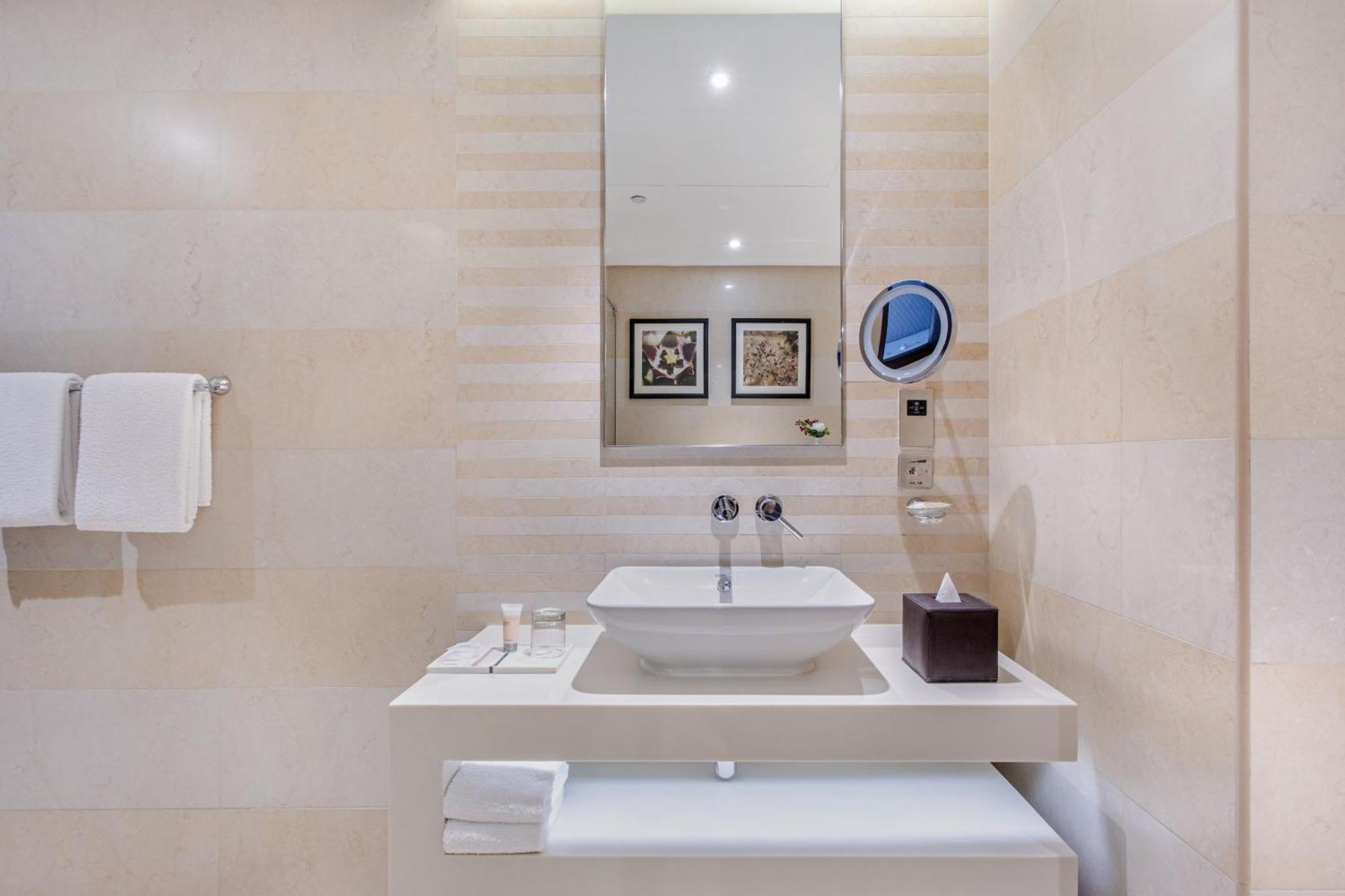 Spacious Studio In Hyatt Regency Creek Heights By The S Appartement
